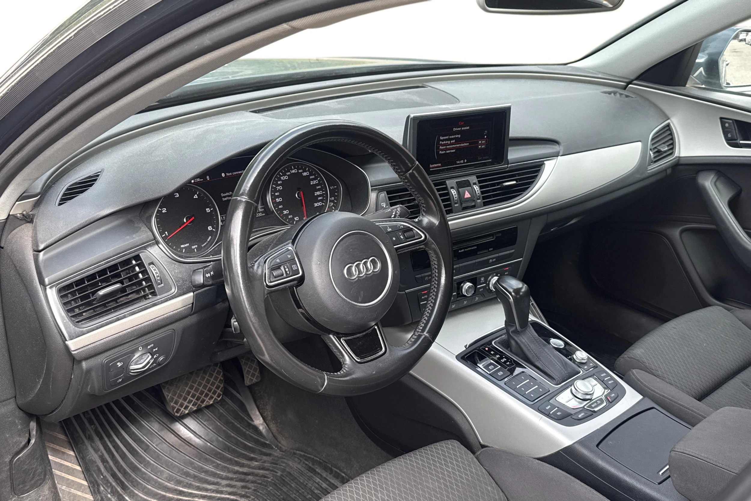 sininen Audi A6 2015 kuva 3.
