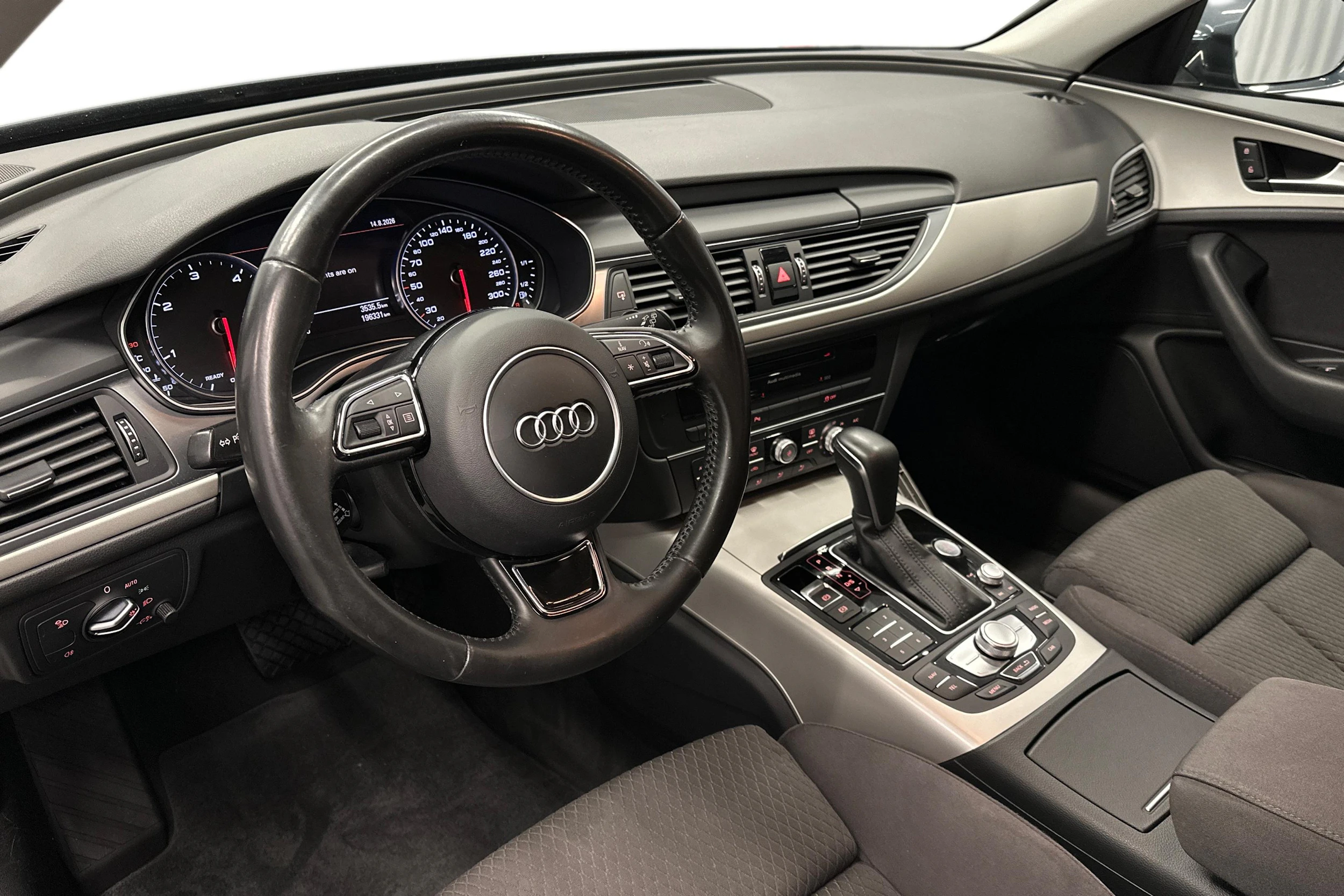 sininen Audi A6 2016 kuva 6.