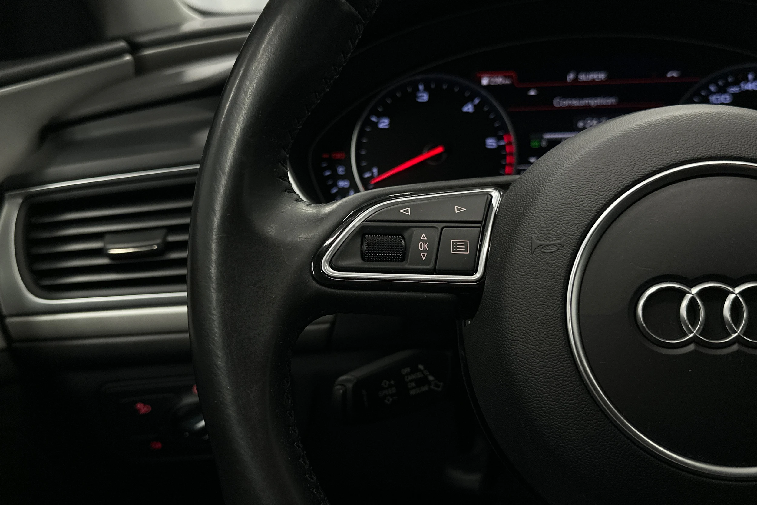 sininen Audi A6 2016 kuva 11.