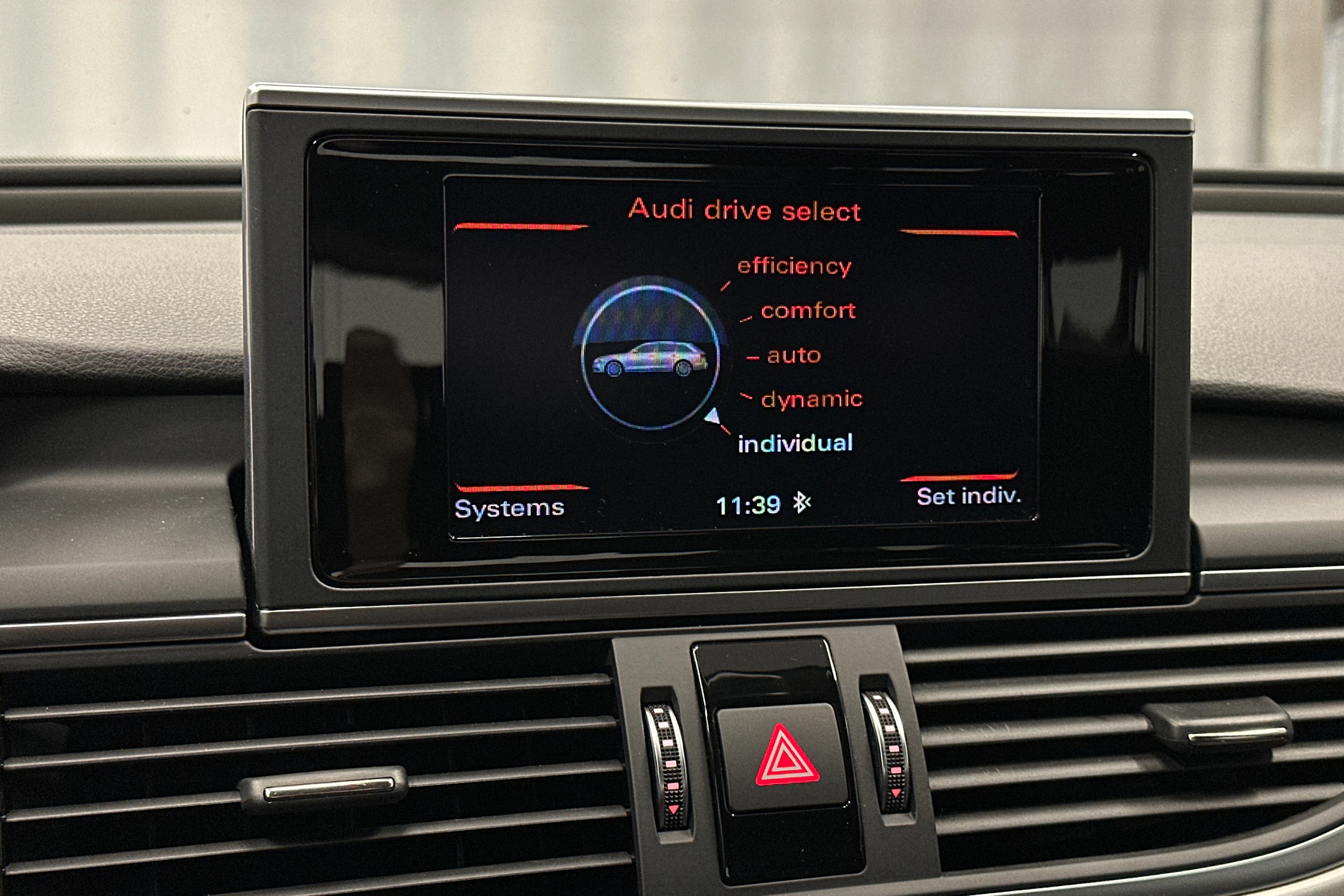 sininen Audi A6 2016 kuva 17.