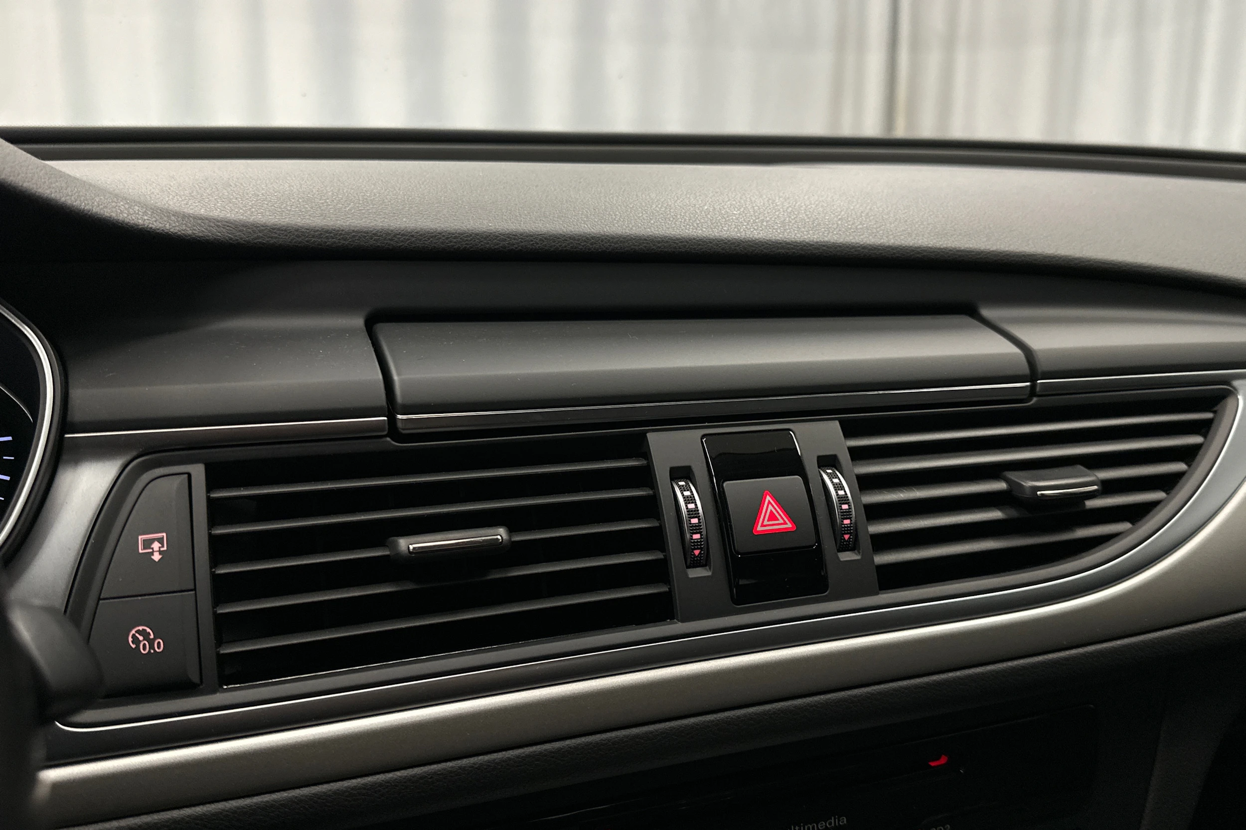 sininen Audi A6 2016 kuva 26.
