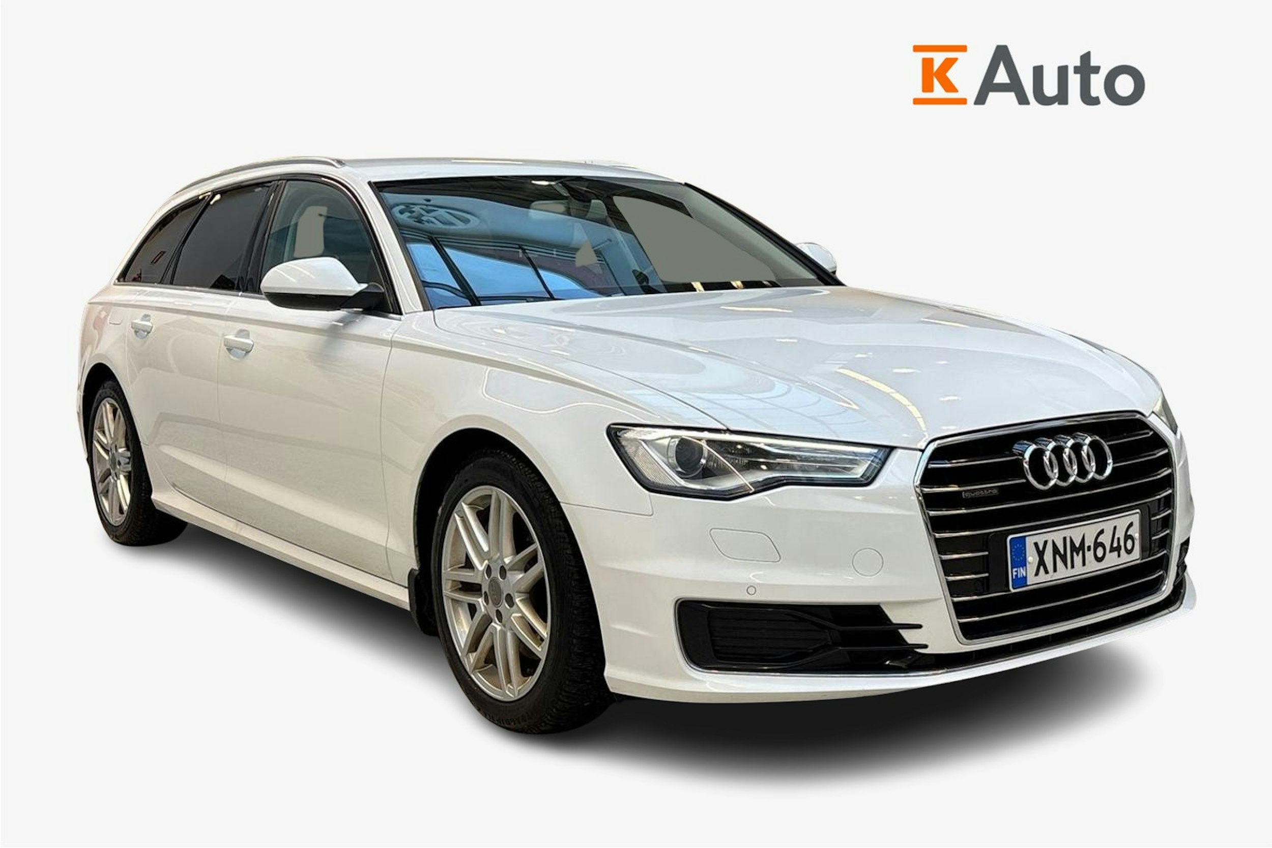 valkoinen Audi A6 2015 kuva 1.