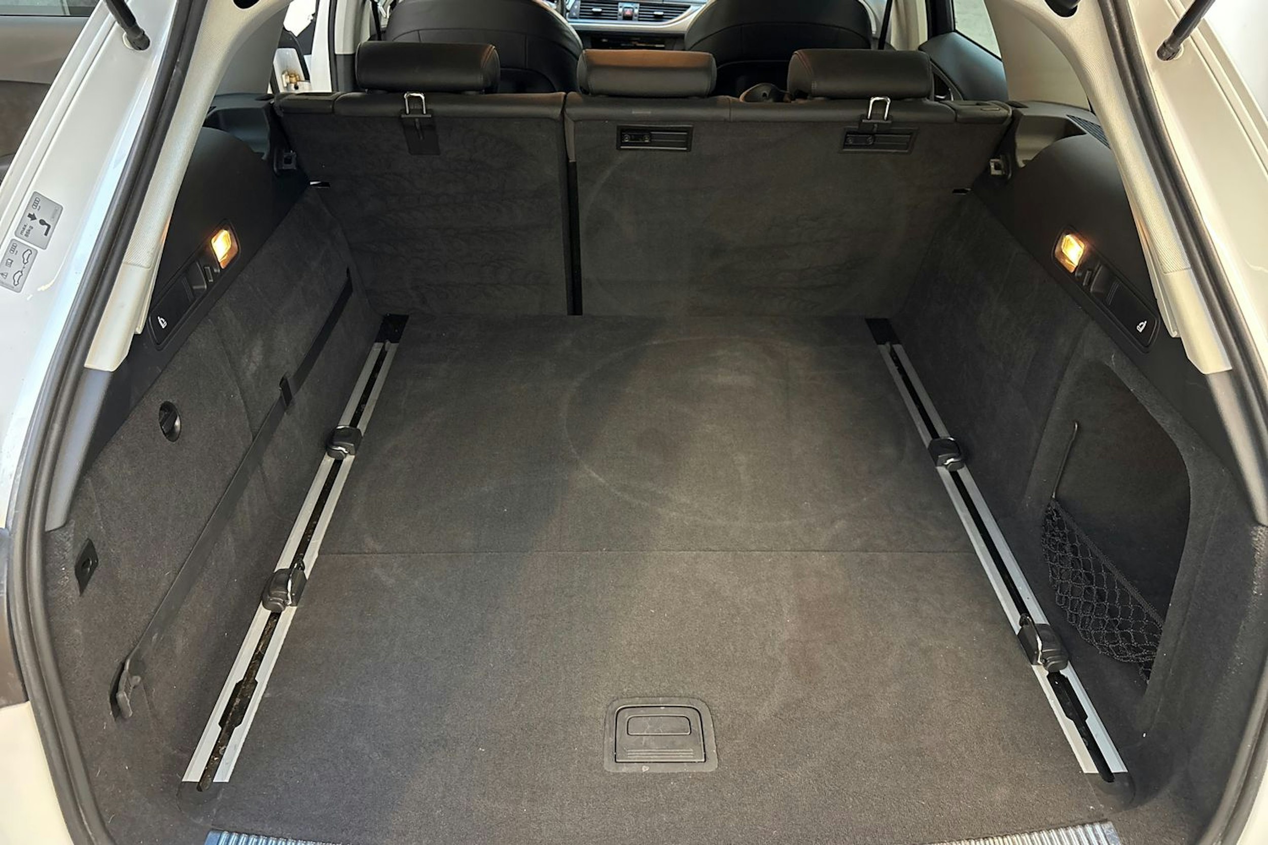 valkoinen Audi A6 2015 kuva 15.