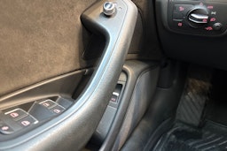 valkoinen Audi A6 2015 kuva 18.