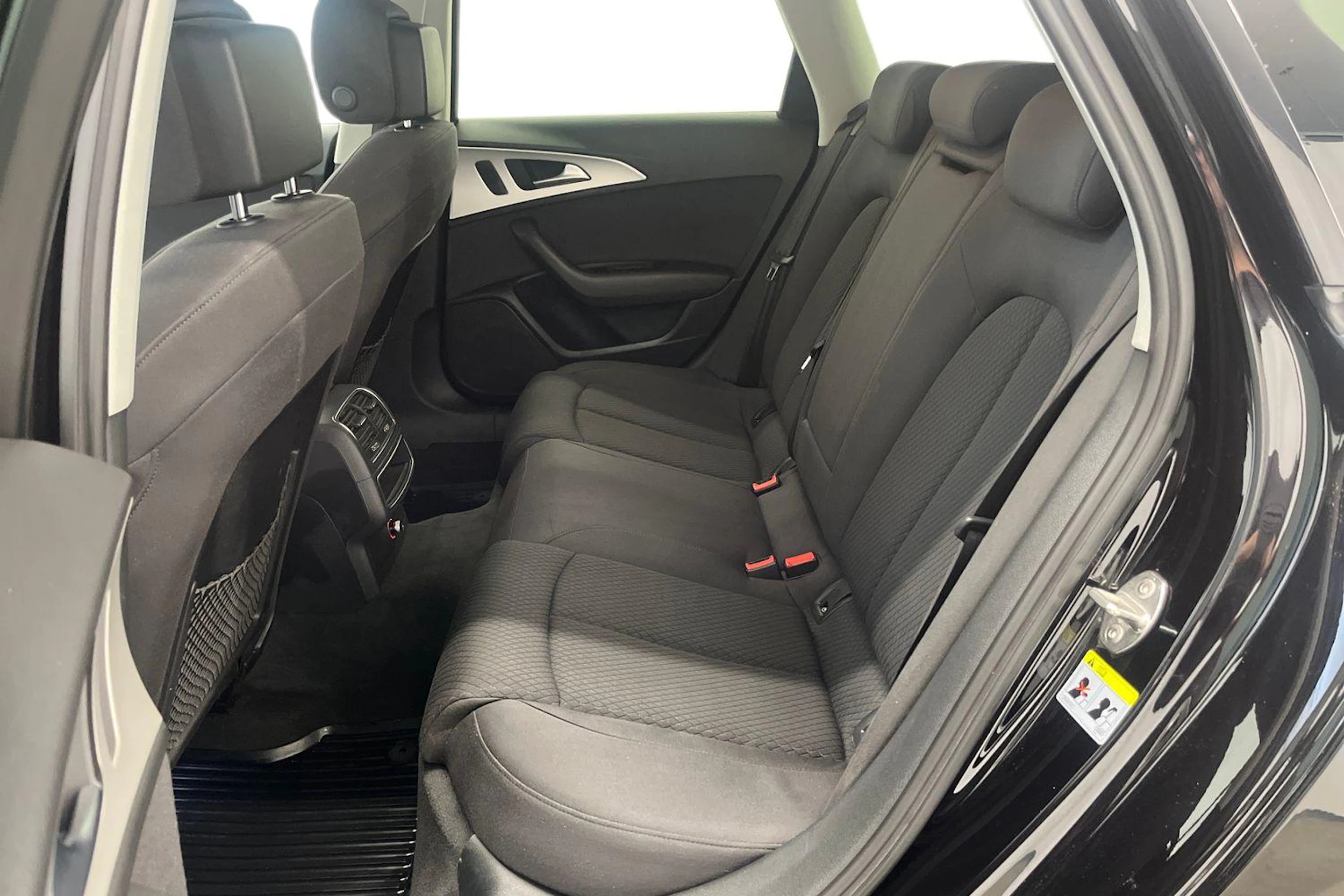 musta Audi A6 2015 kuva 8.