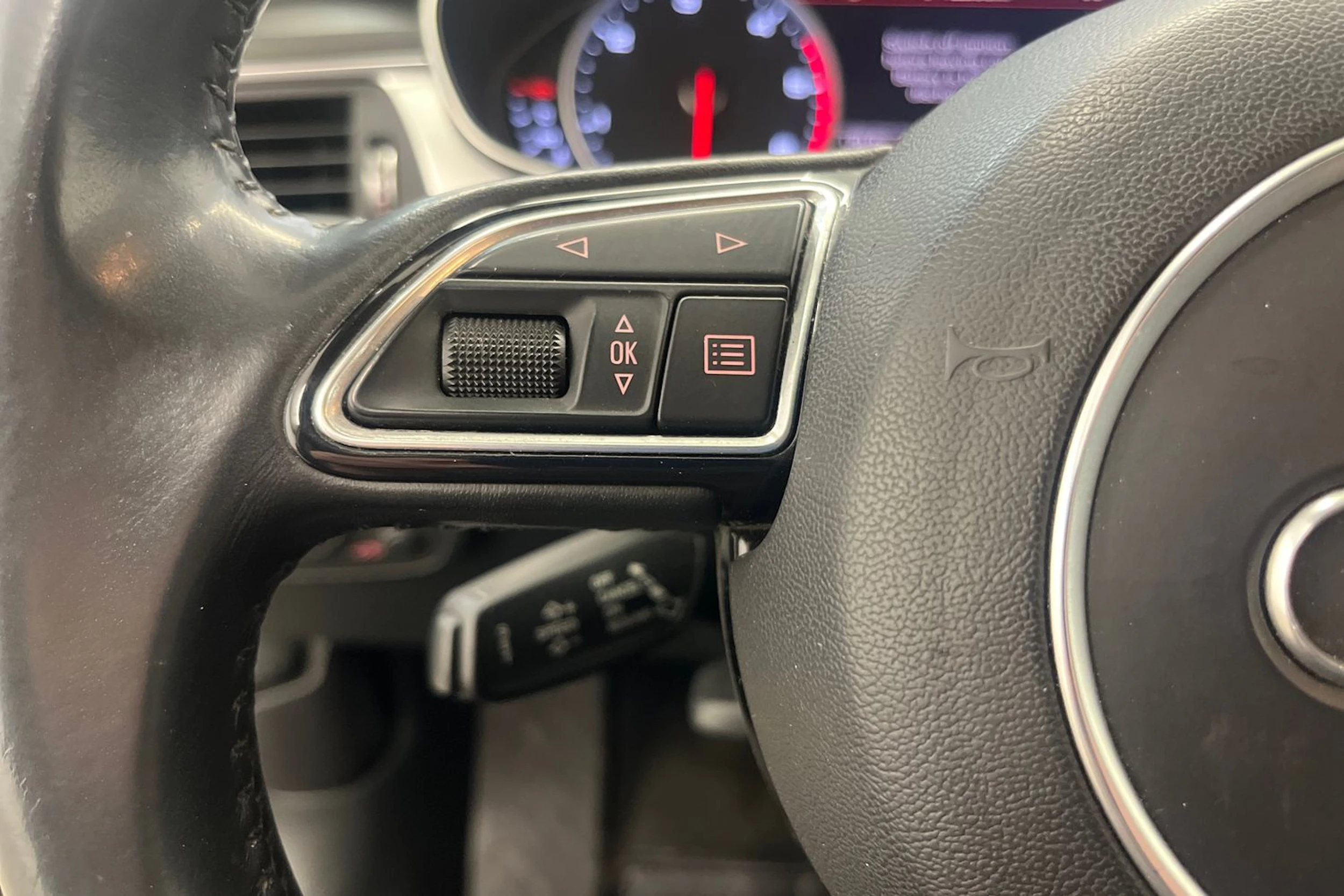 musta Audi A6 2015 kuva 13.
