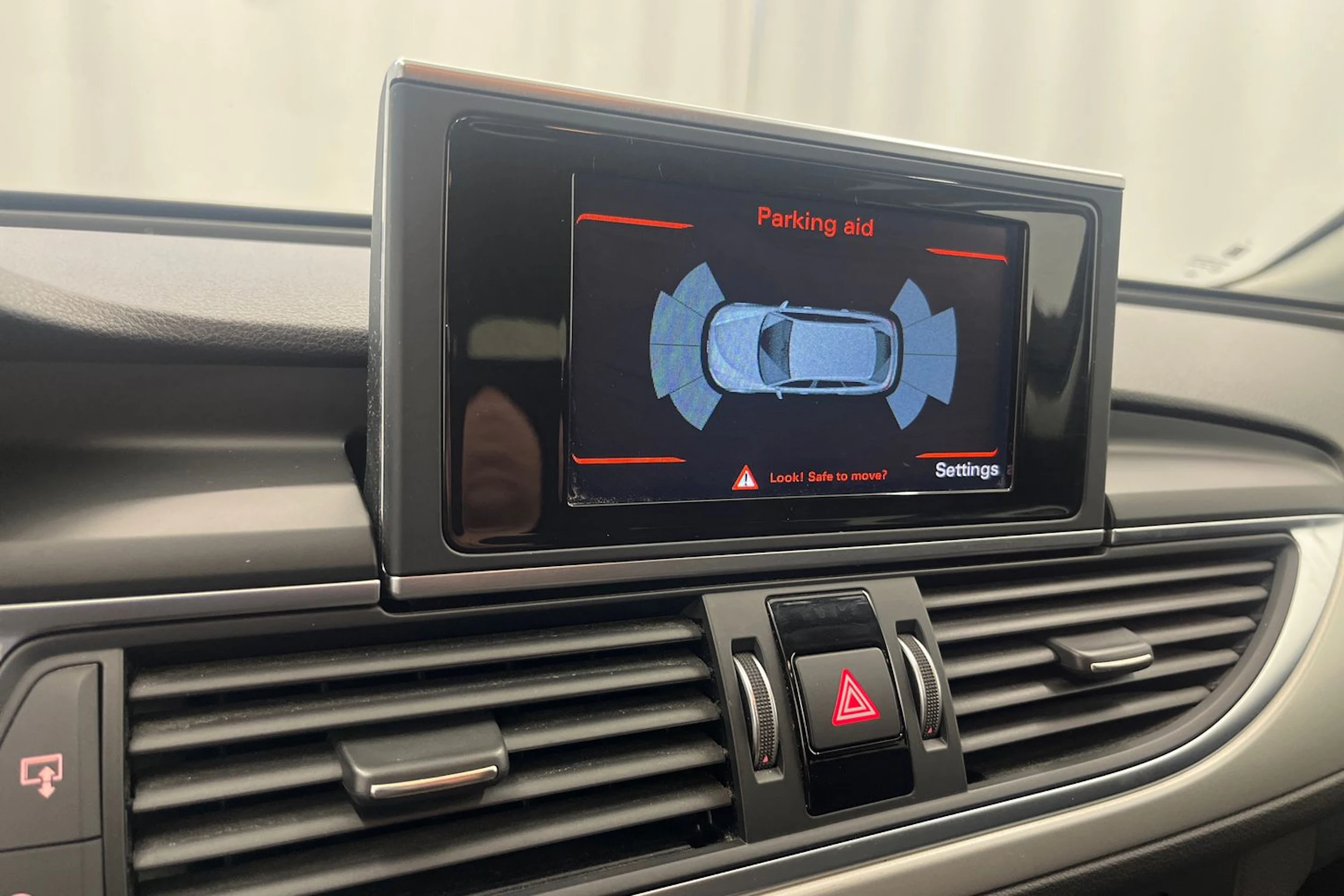 musta Audi A6 2015 kuva 15.