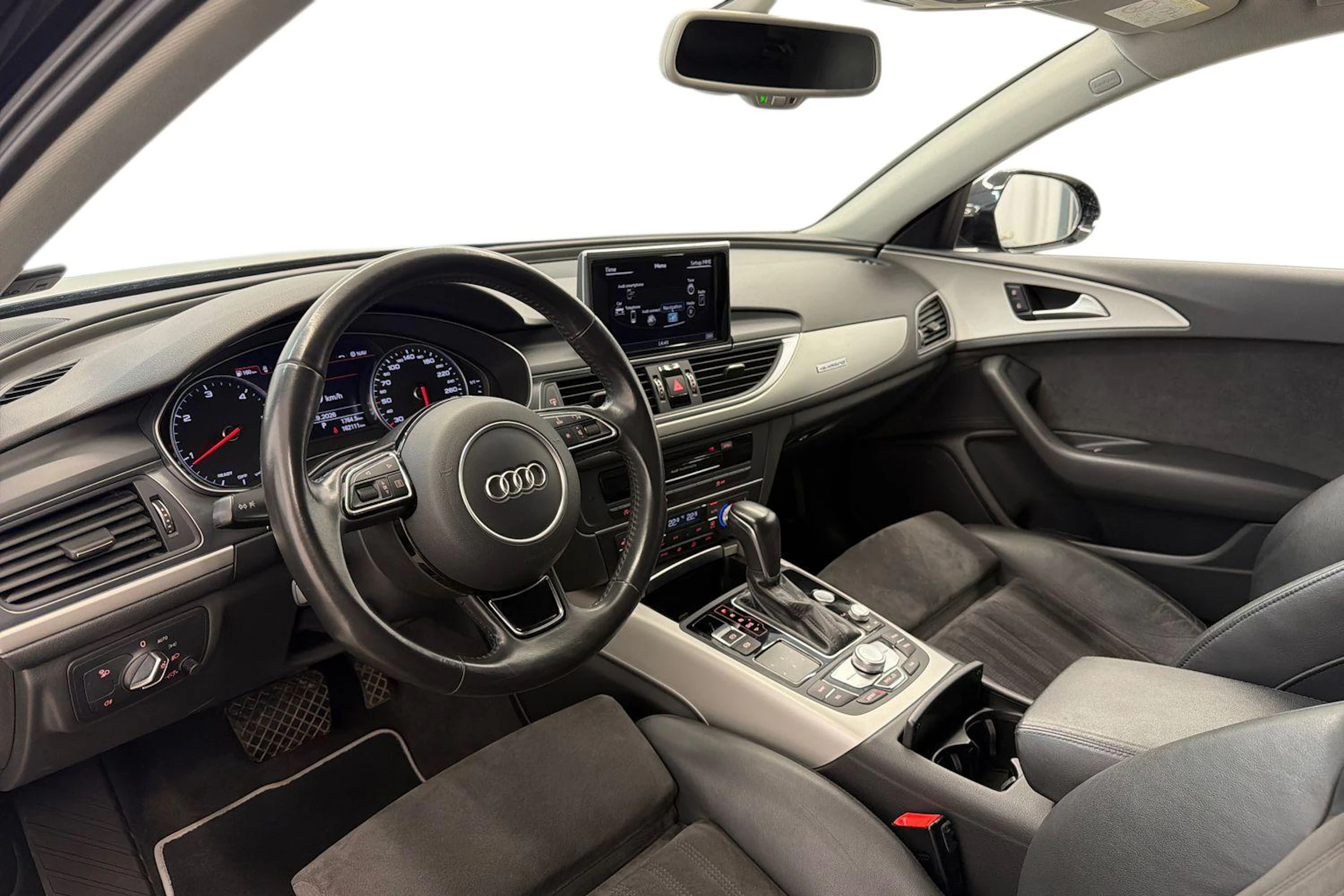 Musta Audi A6 2016 kuva 6.