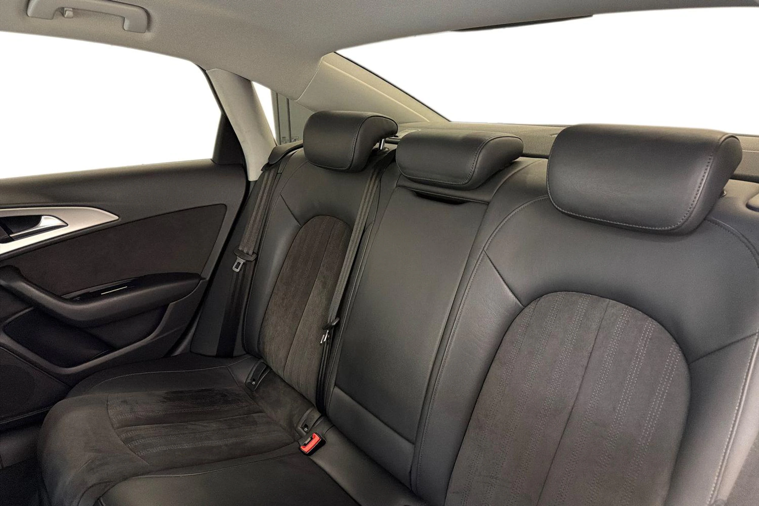 Musta Audi A6 2016 kuva 8.