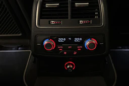 Musta Audi A6 2016 kuva 14.