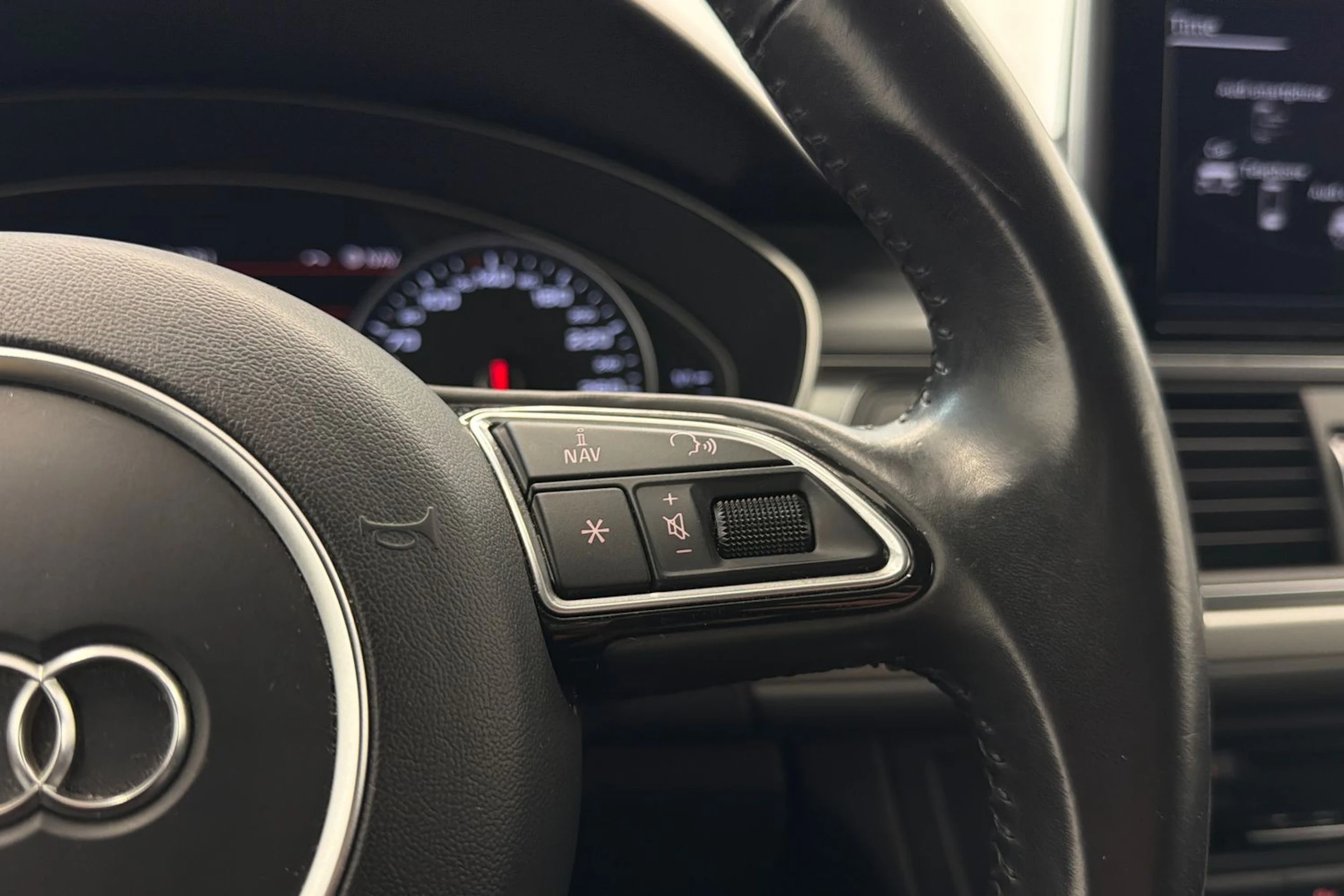 Musta Audi A6 2016 kuva 19.