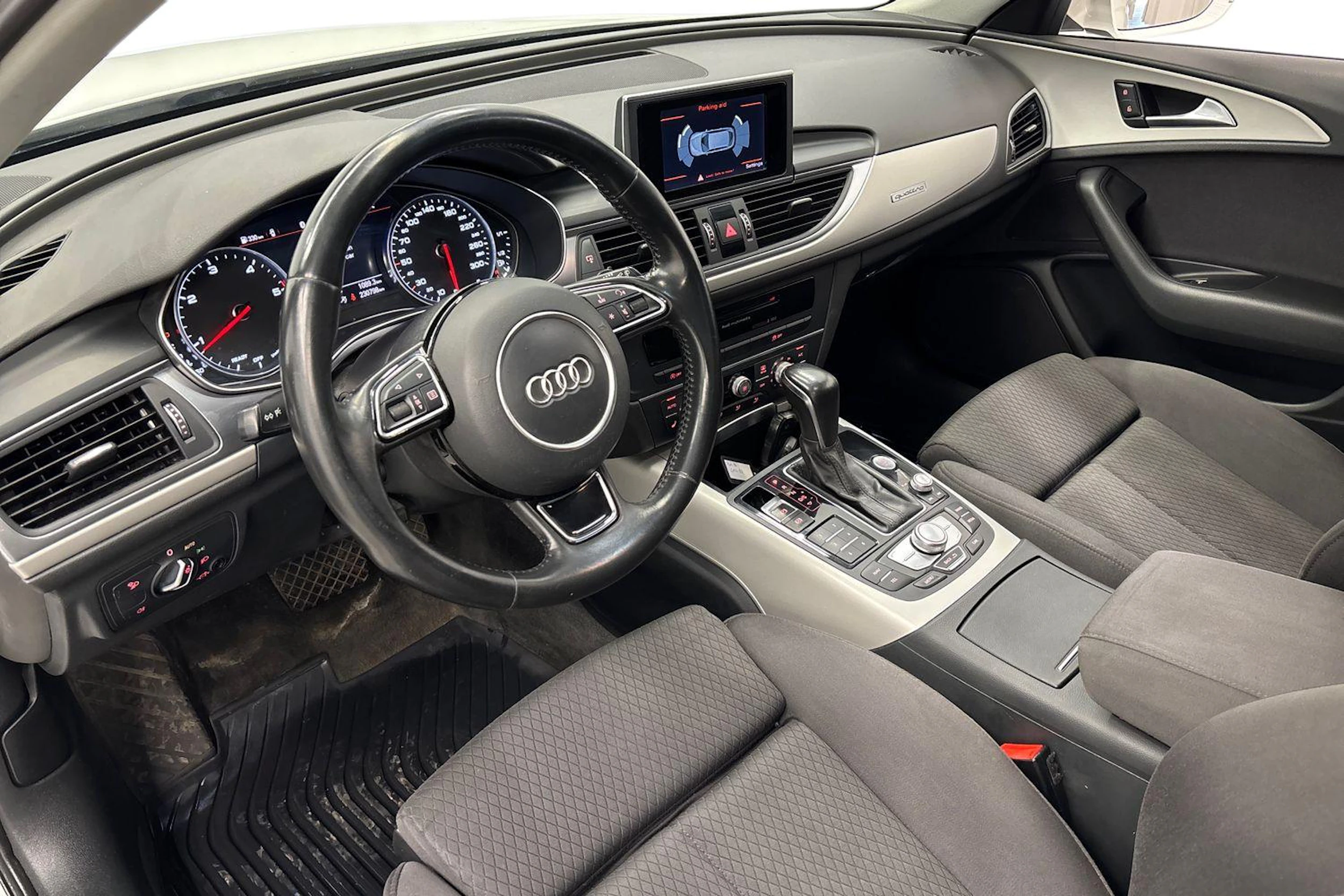 valkoinen Audi A6 2016 kuva 6.