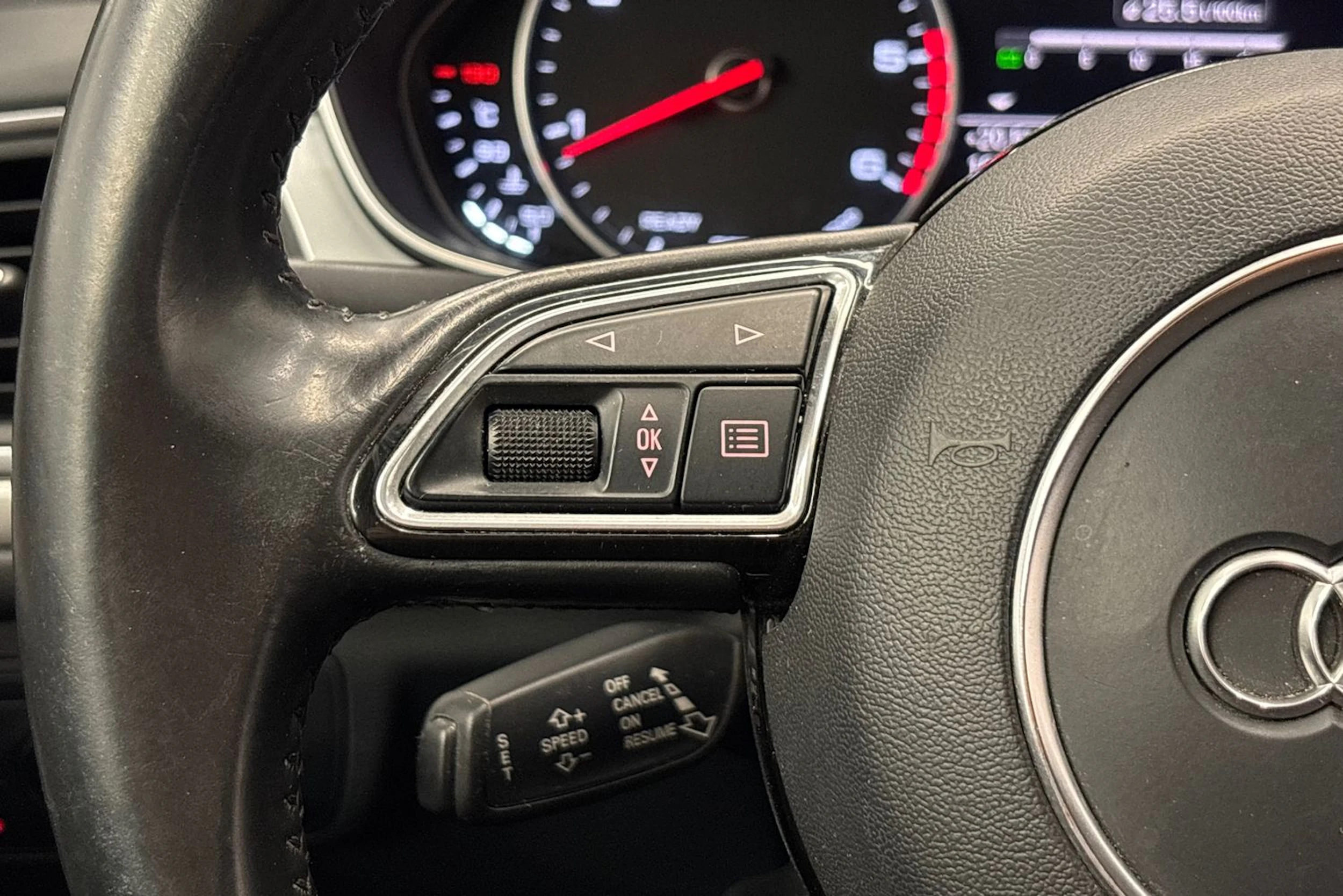 valkoinen Audi A6 2016 kuva 17.