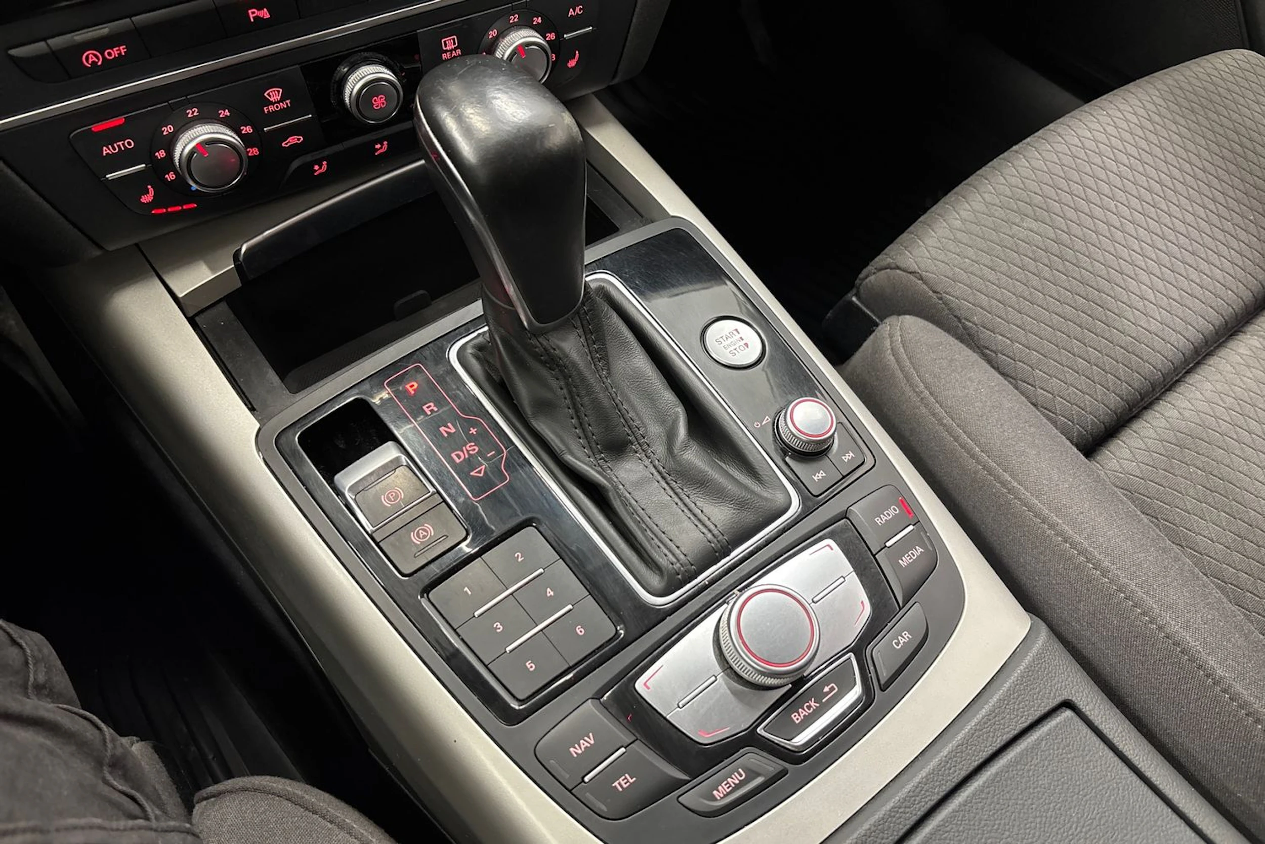 valkoinen Audi A6 2016 kuva 24.