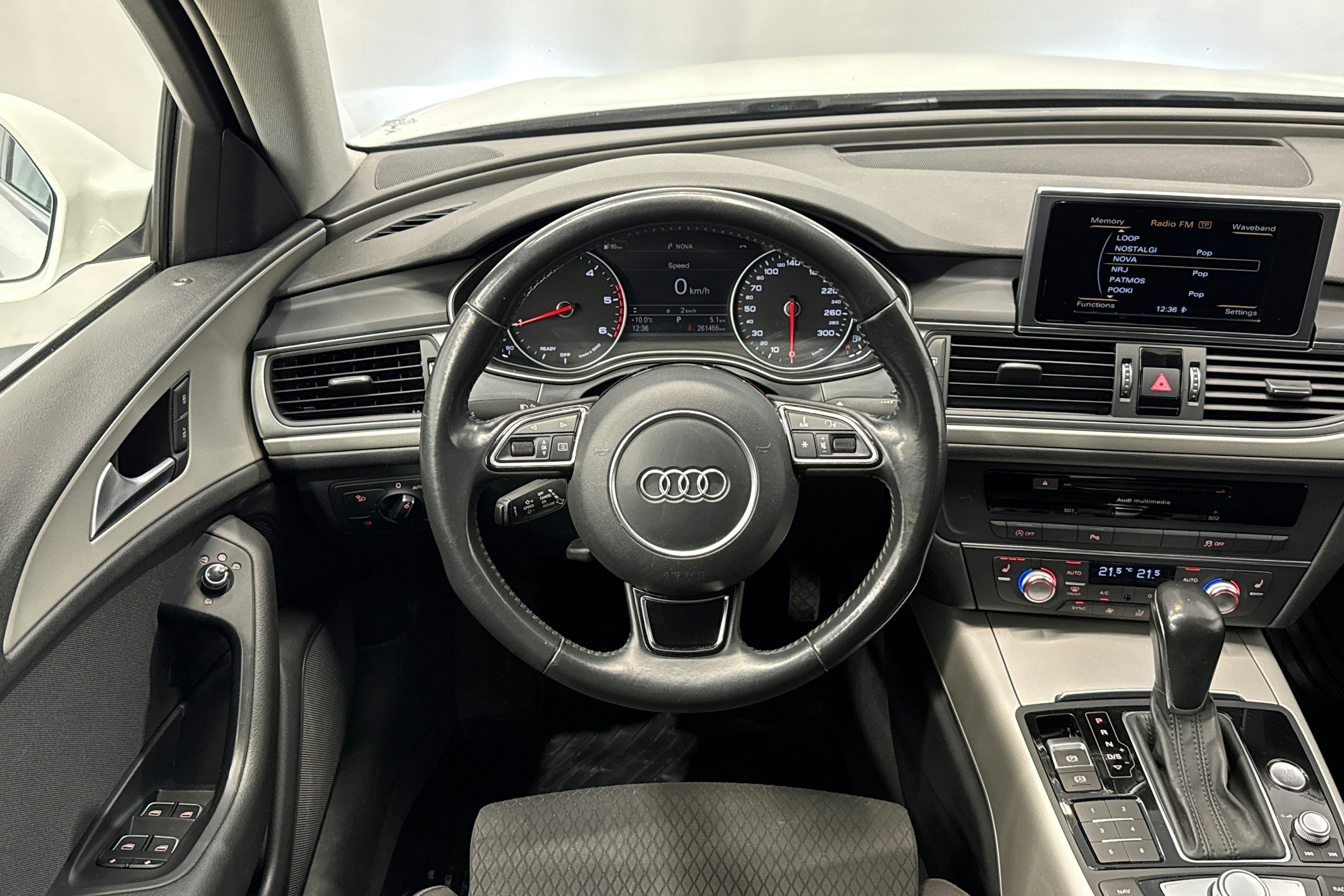 valkoinen Audi A6 2016 kuva 11.