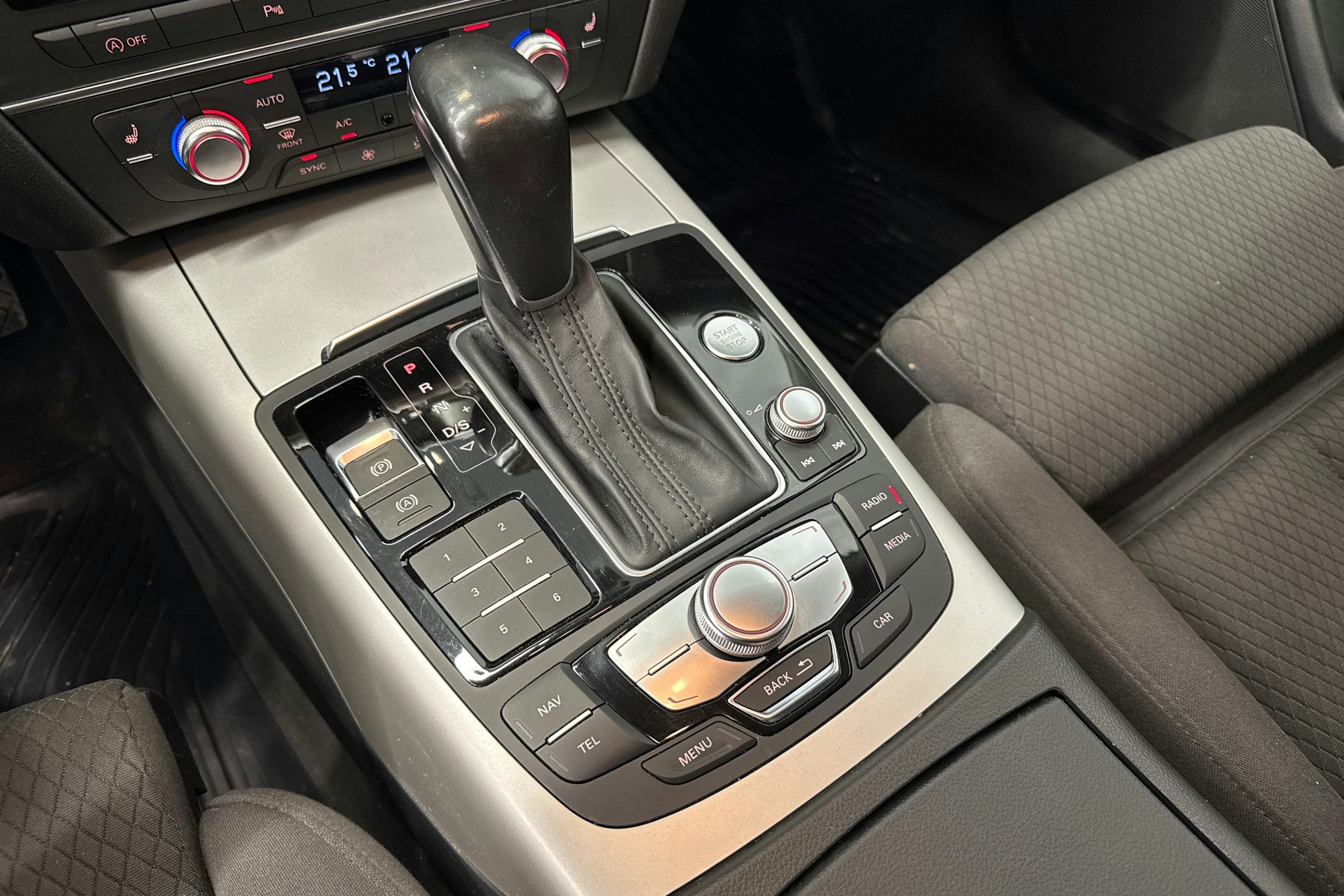 valkoinen Audi A6 2016 kuva 15.