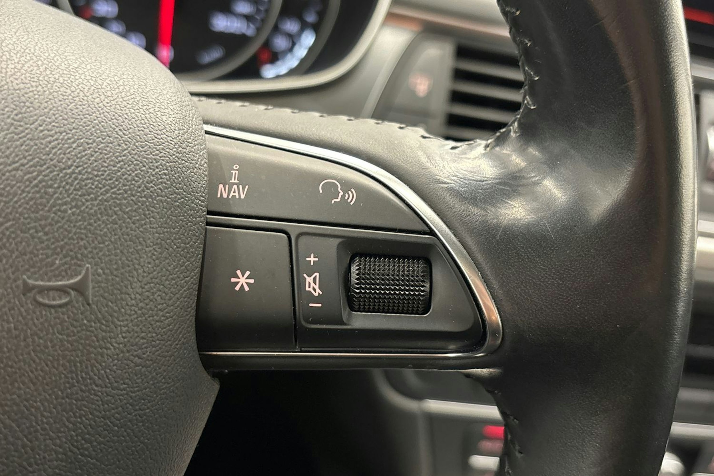 valkoinen Audi A6 2016 kuva 18.