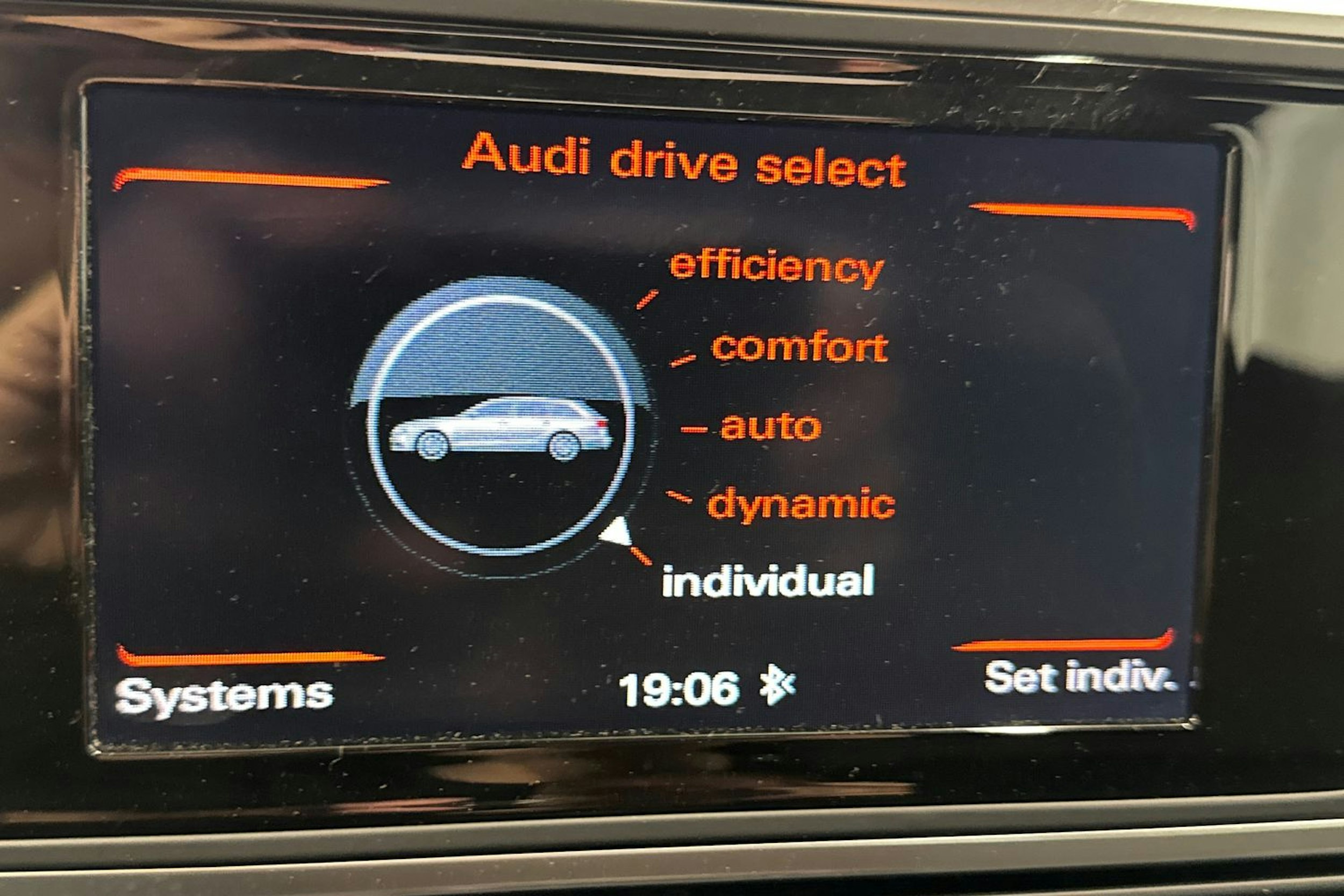 harmaa Audi A6 2016 kuva 23.