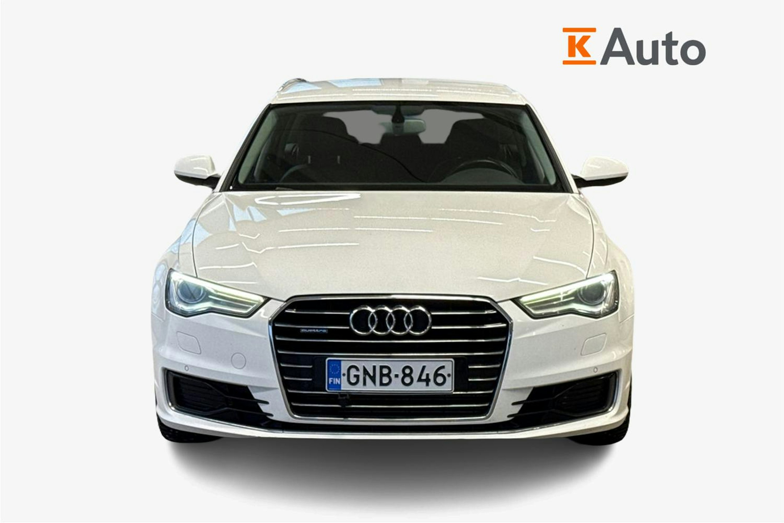 Valkoinen Audi A6 2016 kuva 5.