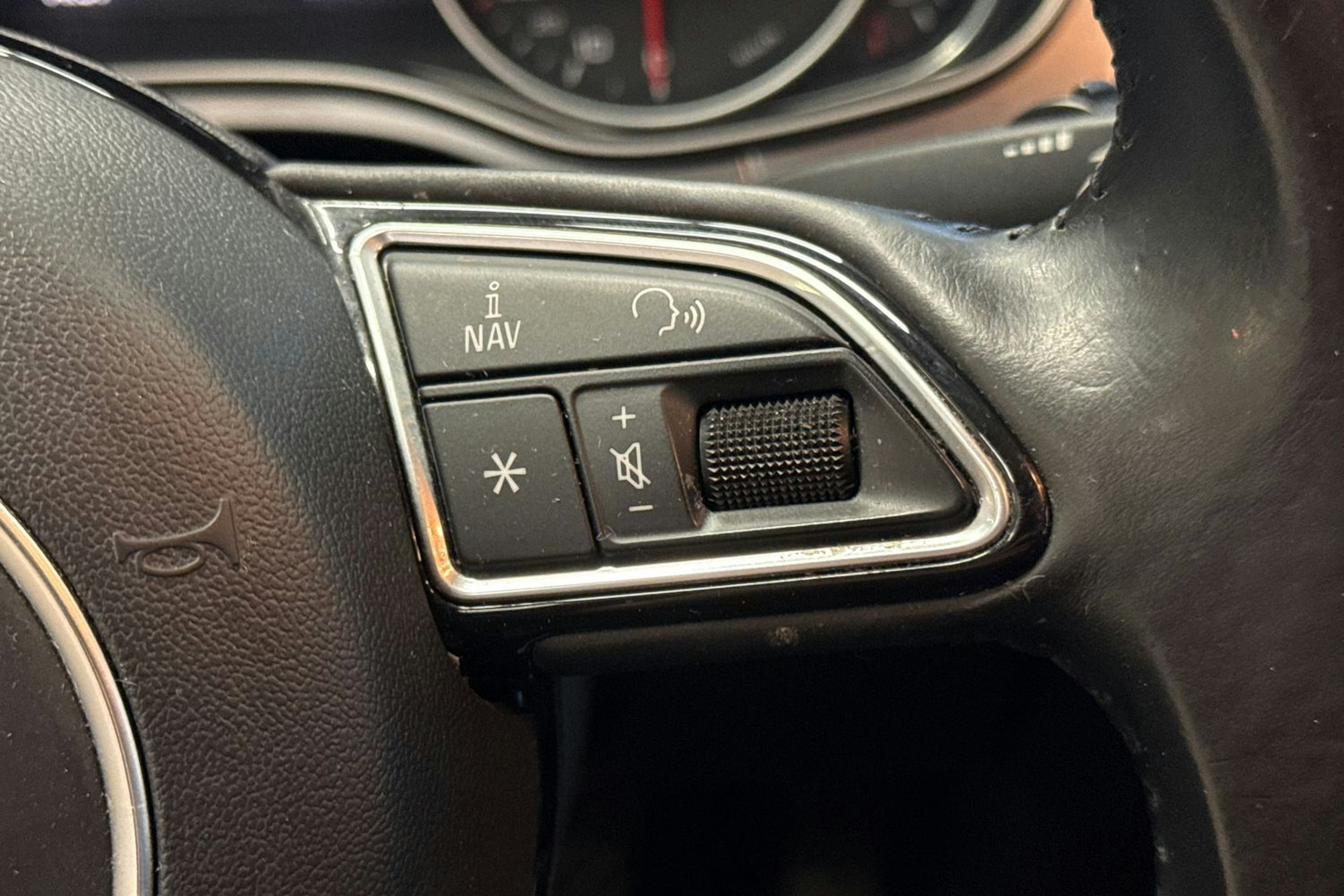 Valkoinen Audi A6 2016 kuva 16.