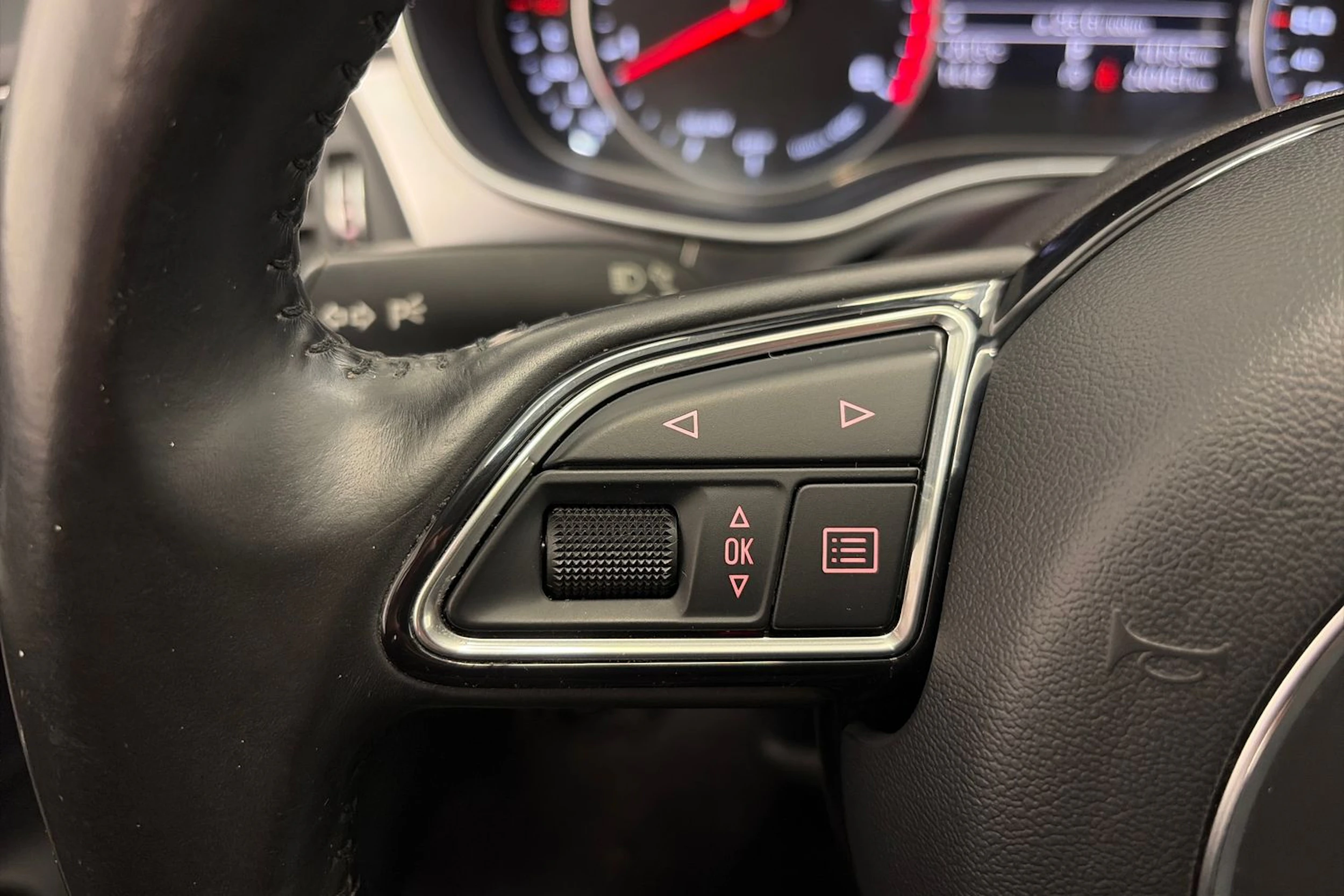 Valkoinen Audi A6 2016 kuva 20.