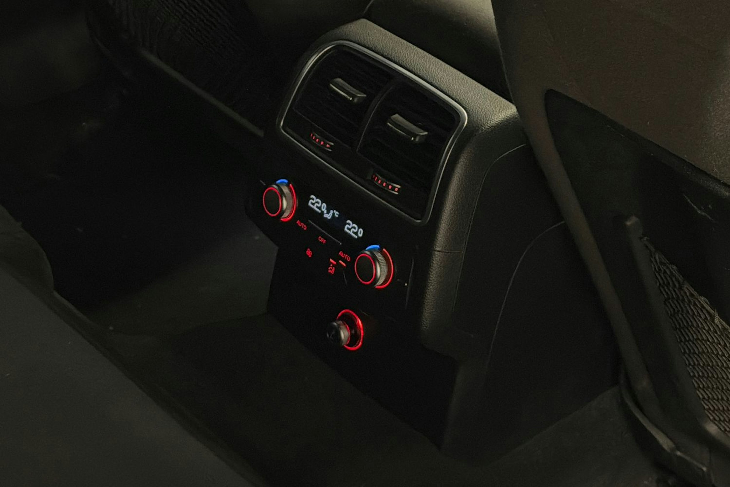 musta Audi A6 2016 kuva 15.