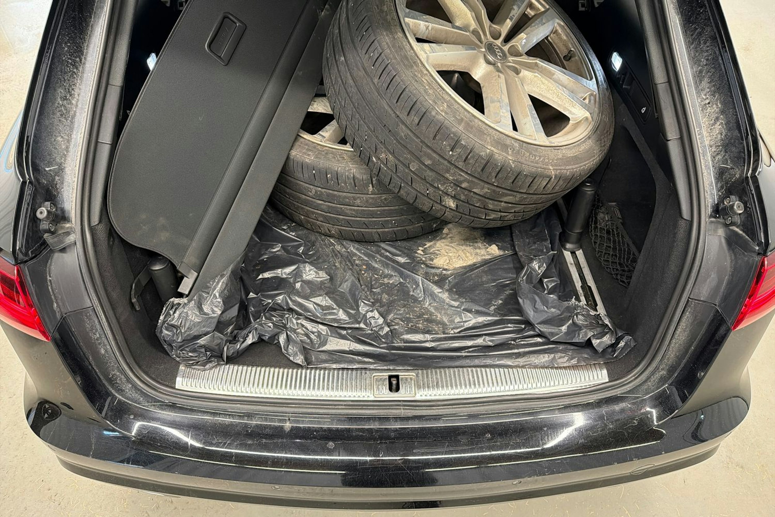 musta Audi A6 2016 kuva 18.