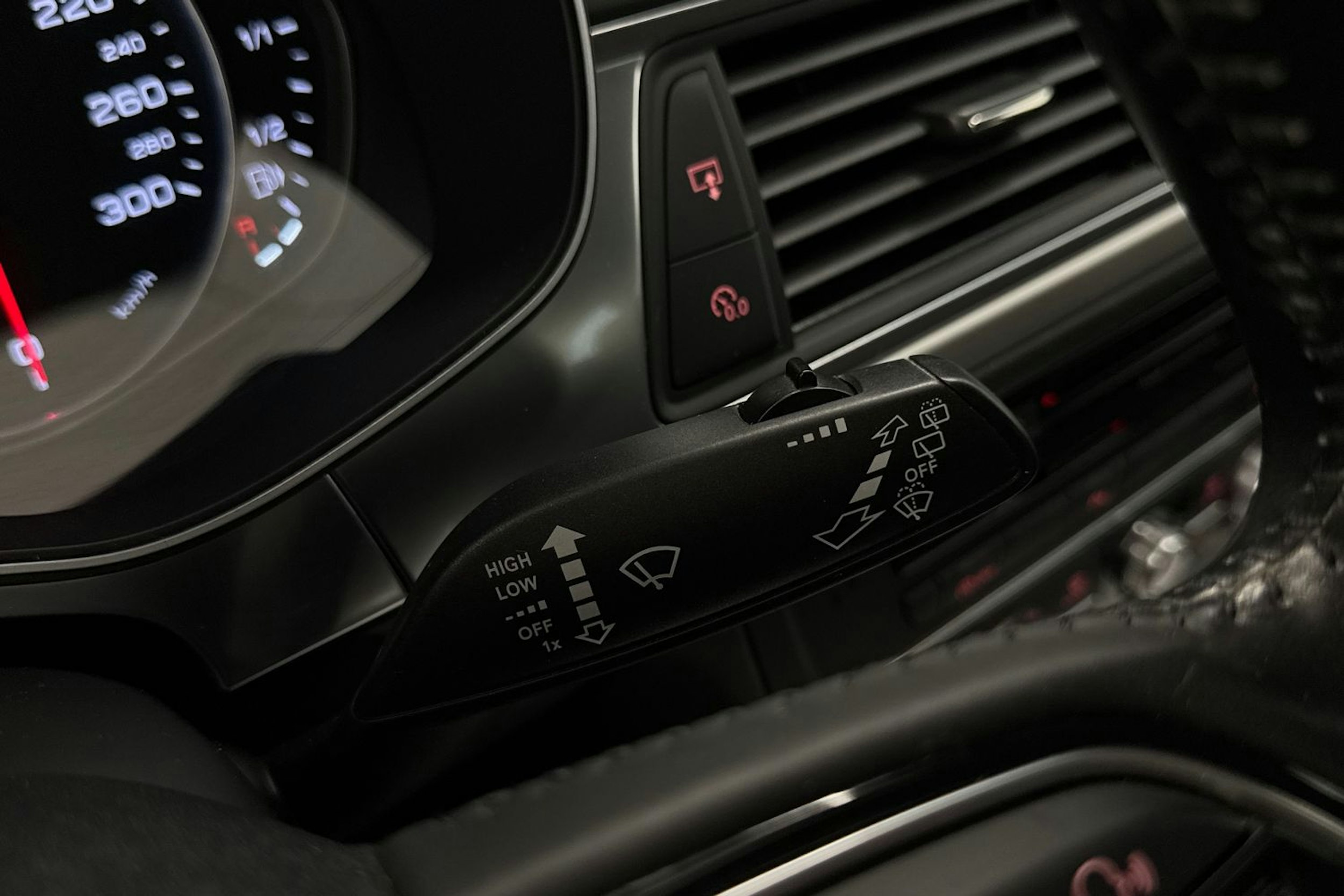 hopea Audi A6 2016 kuva 22.