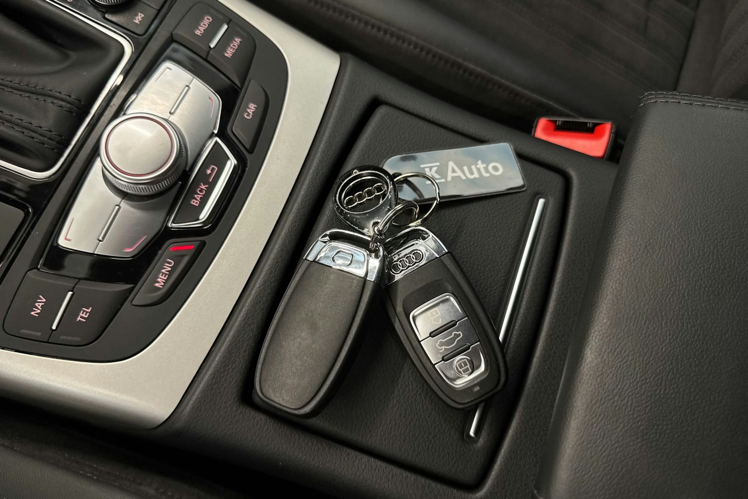 hopea Audi A6 2016 kuva 34.