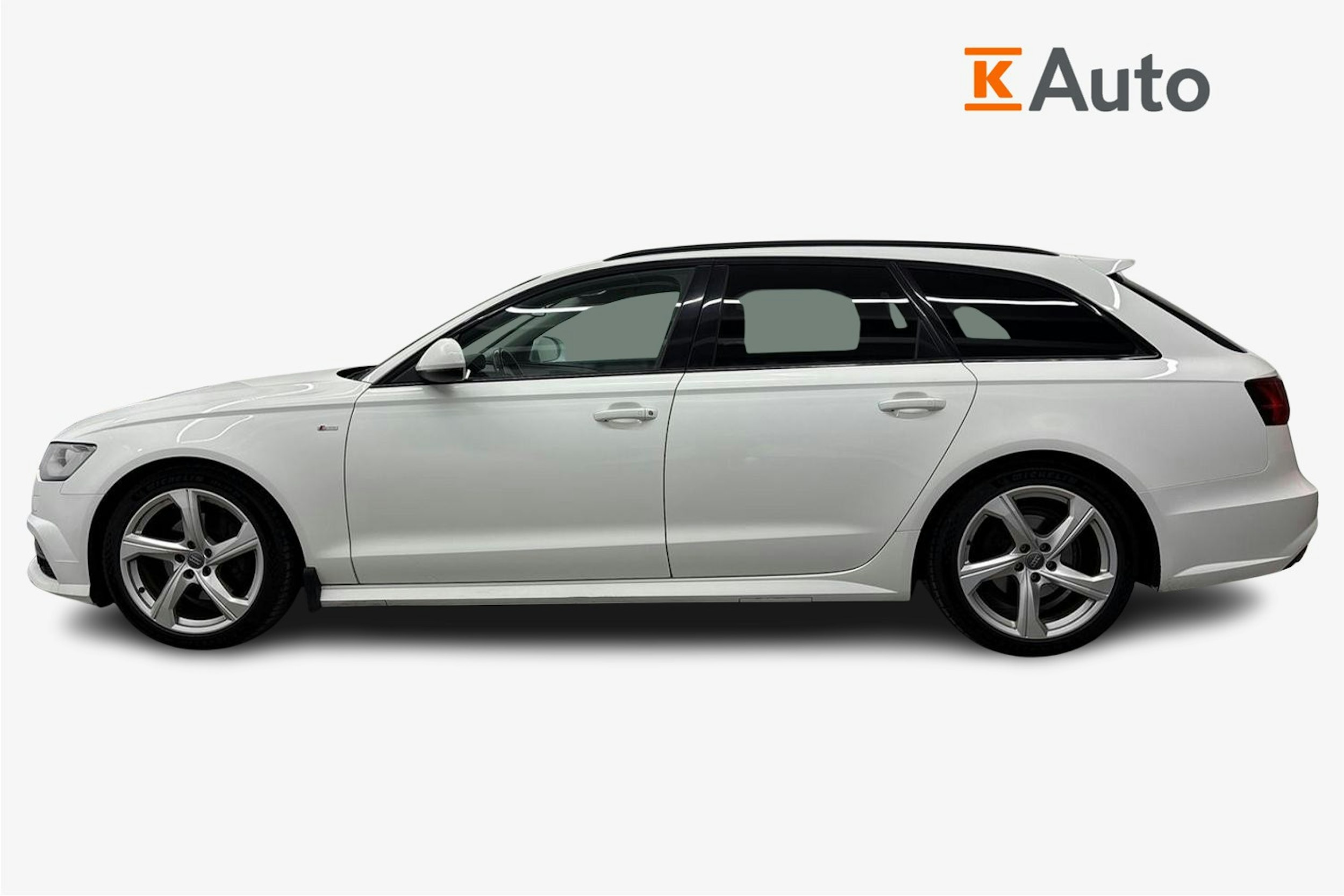 valkoinen Audi A6 2016 kuva 6.