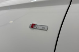 valkoinen Audi A6 2016 kuva 23.