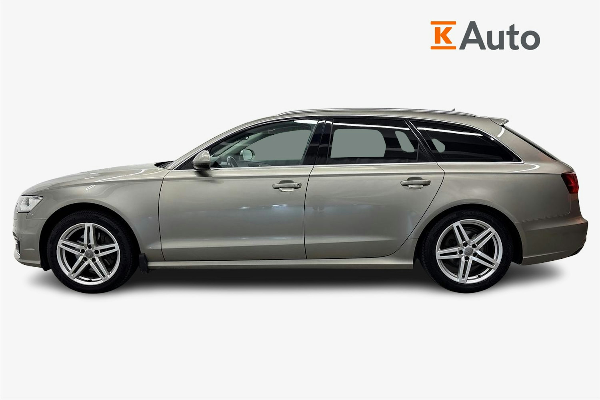 Ruskea (beige) Audi A6 2016 kuva 6.