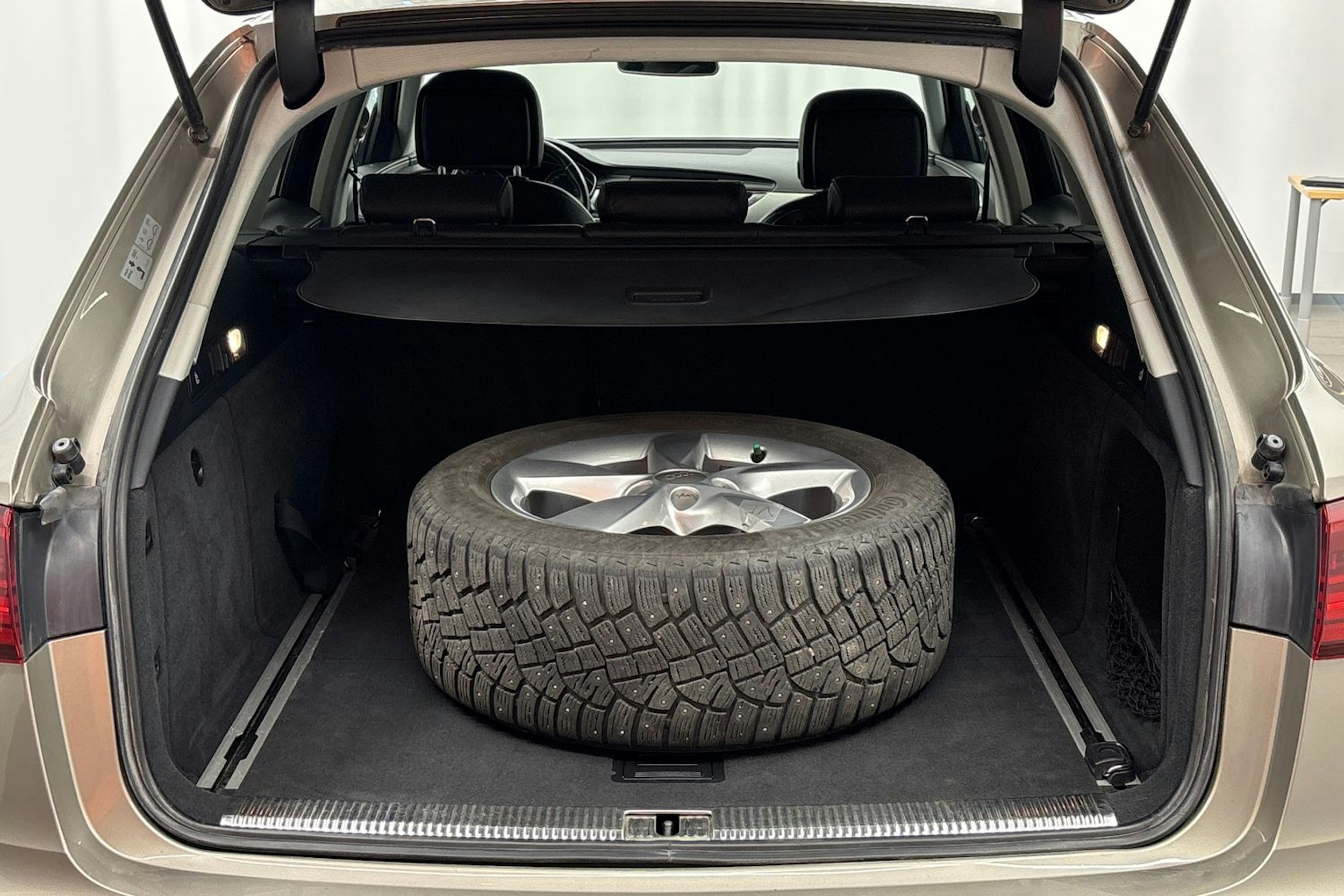 Ruskea (beige) Audi A6 2016 kuva 20.