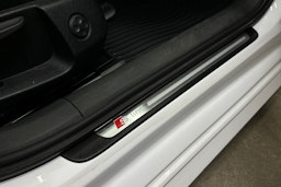 valkoinen Audi A6 2016 kuva 14.