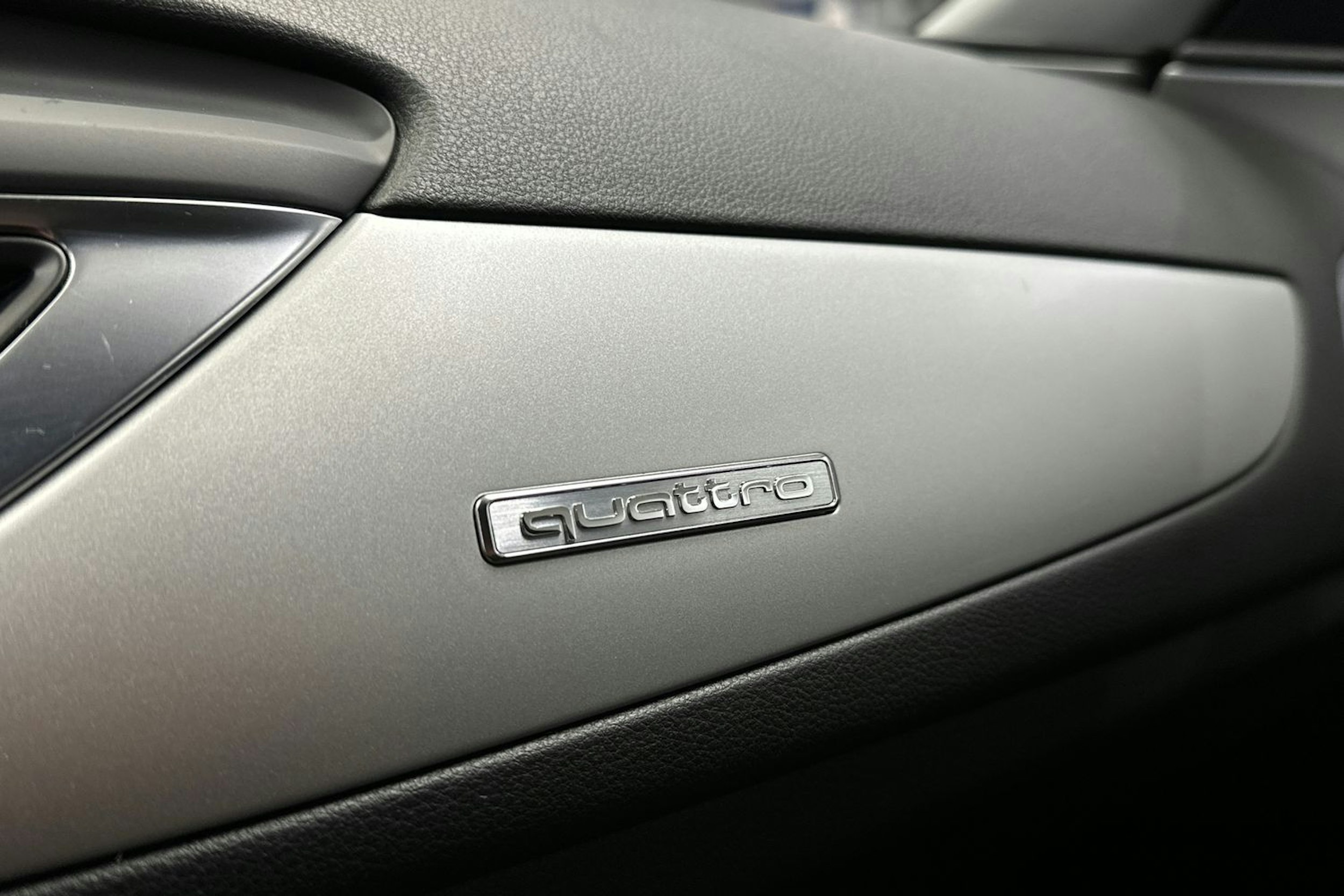 valkoinen Audi A6 2016 kuva 20.