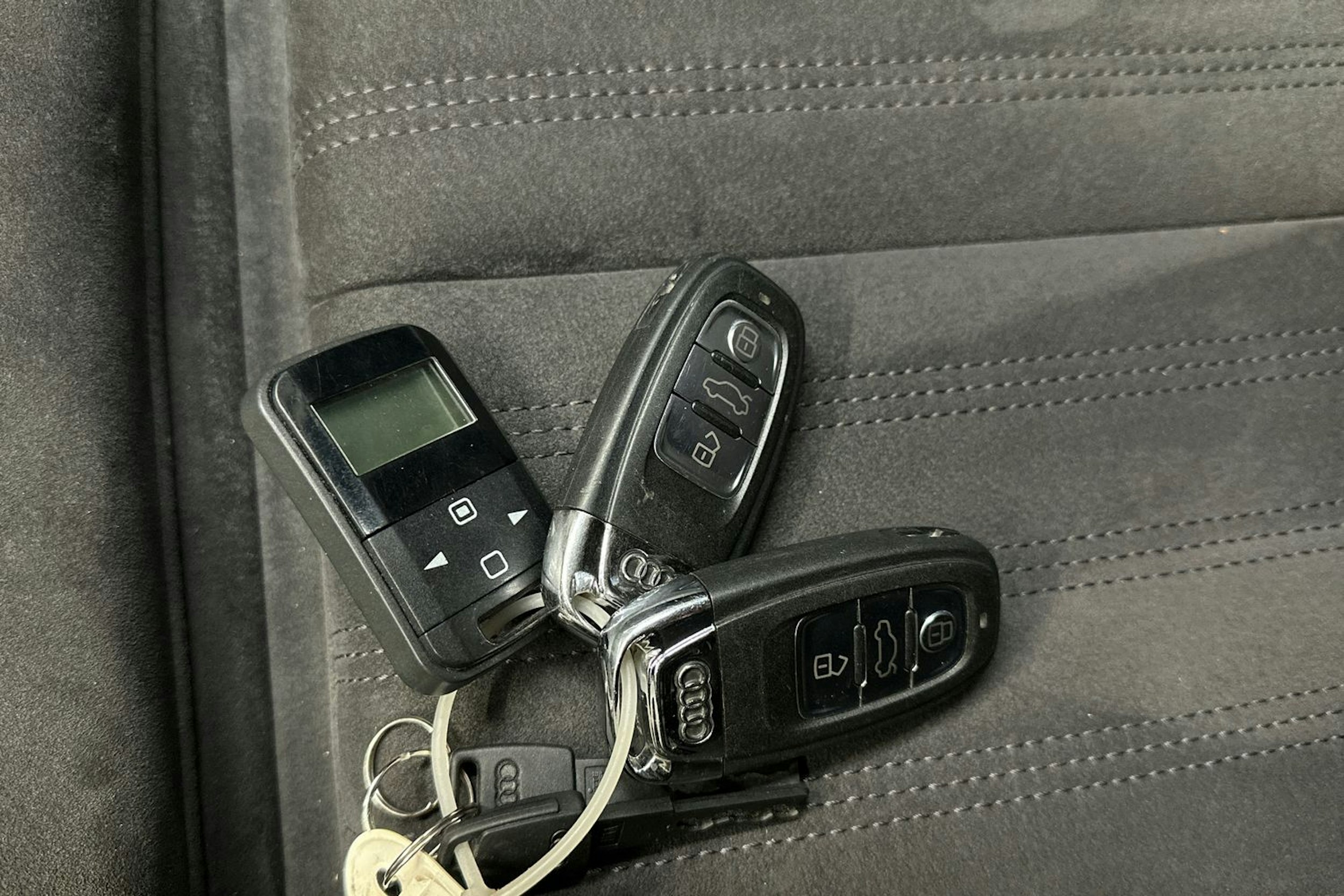 valkoinen Audi A6 2016 kuva 22.