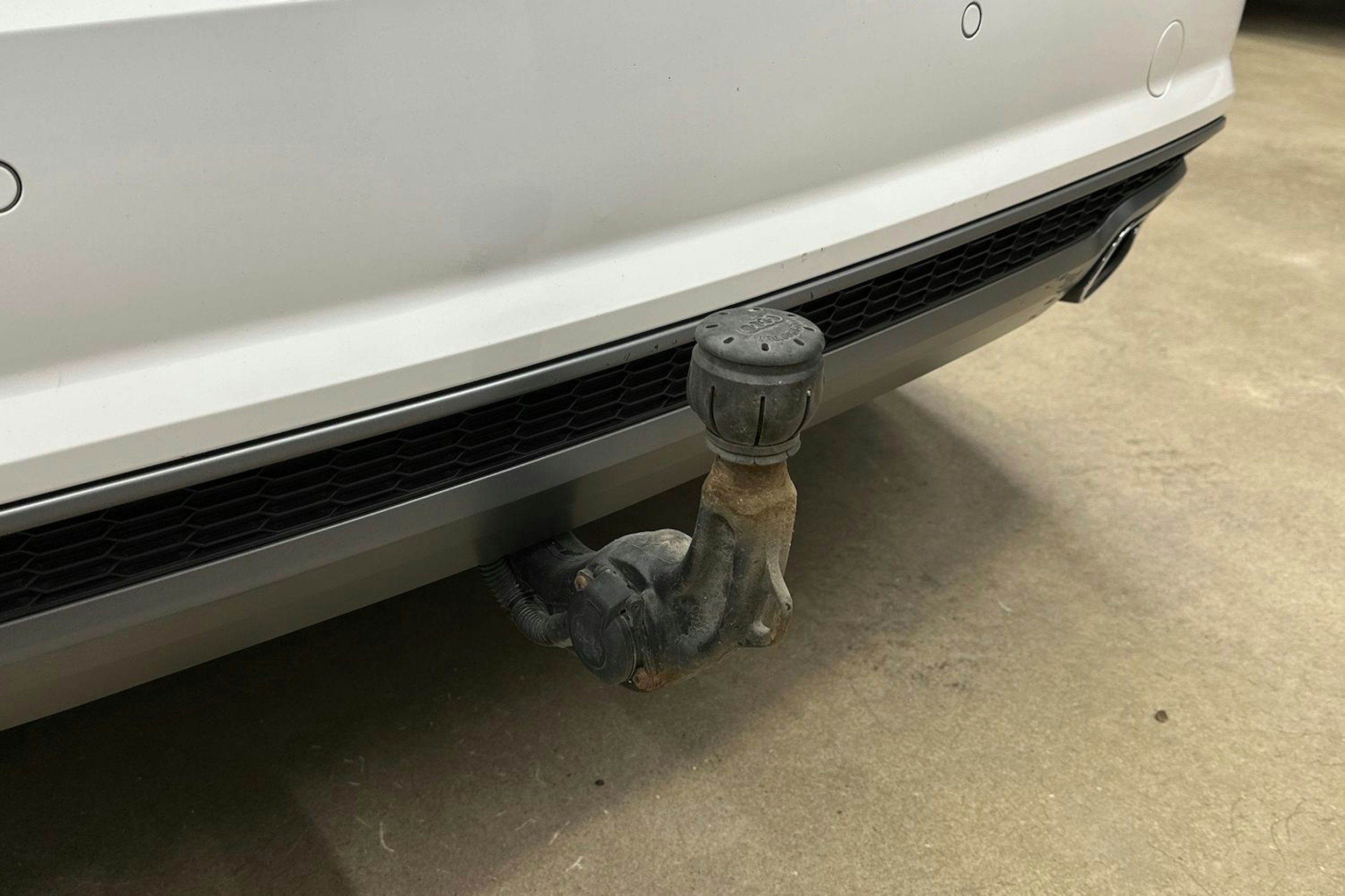 valkoinen Audi A6 2016 kuva 32.