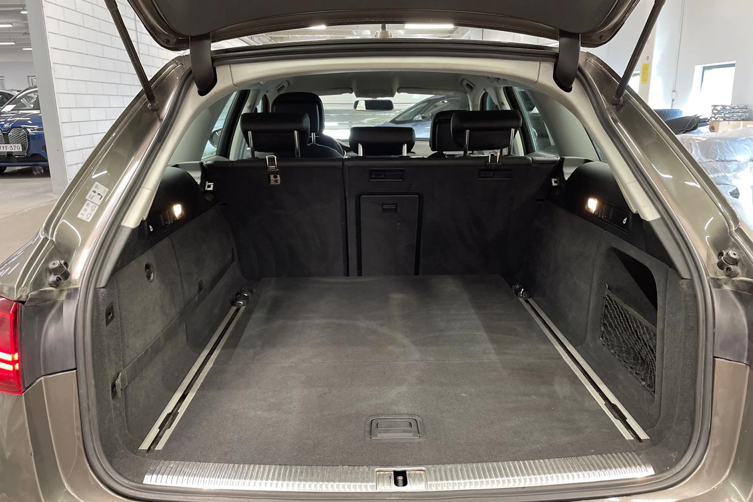 harmaa Audi A6 2016 kuva 15.