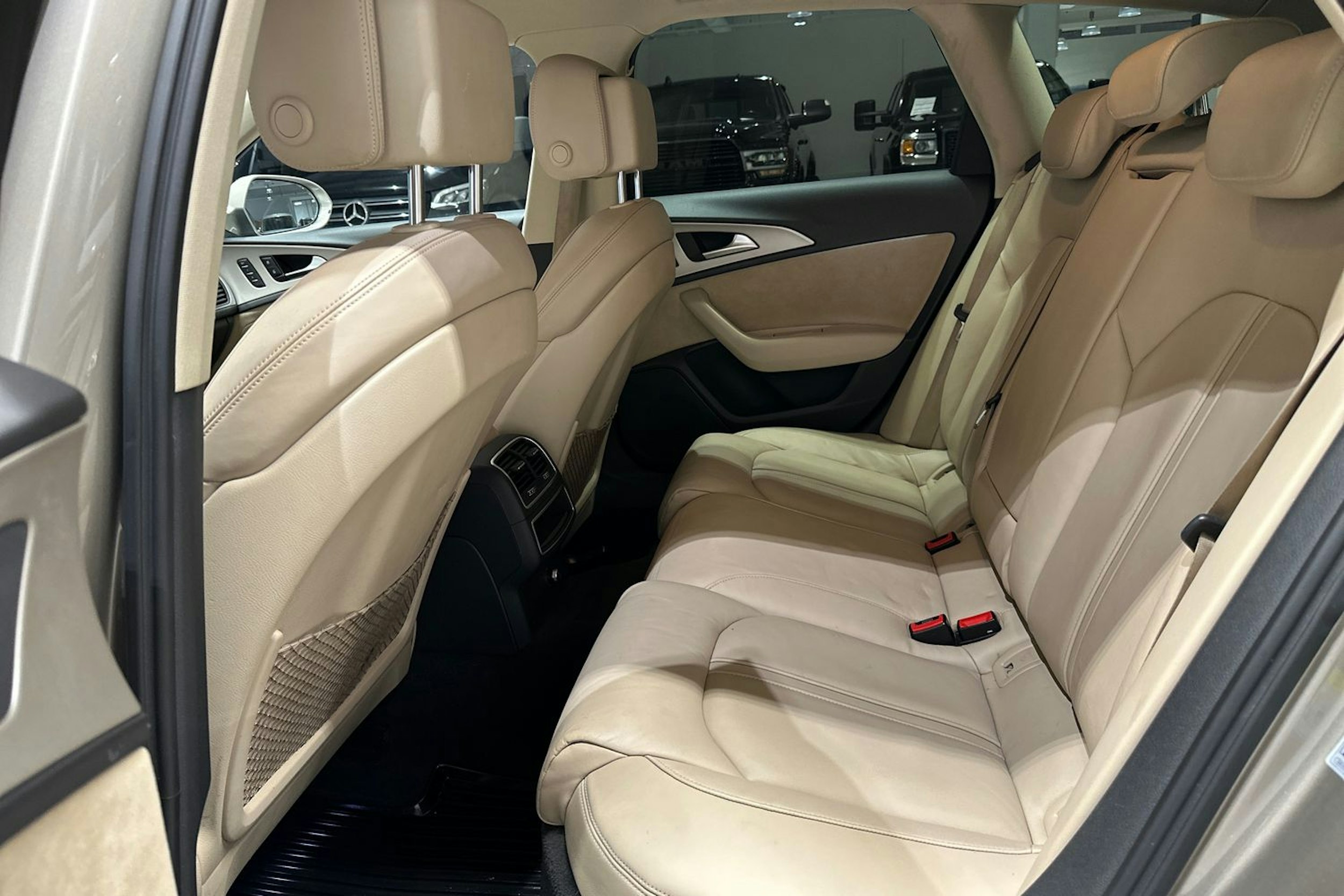 Ruskea (beige) Audi A6 2016 kuva 27.