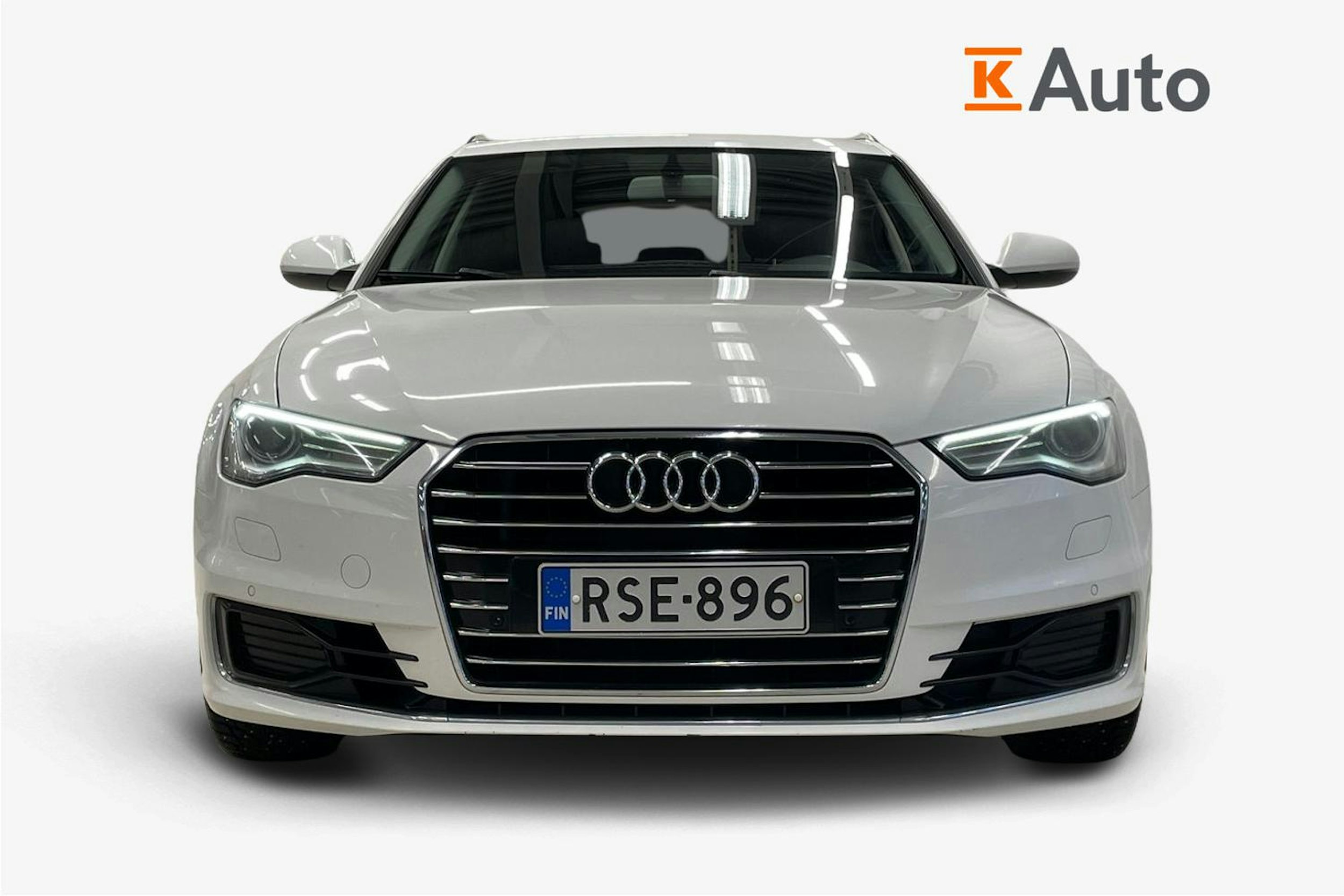 Valkoinen Audi A6 2016 kuva 5.