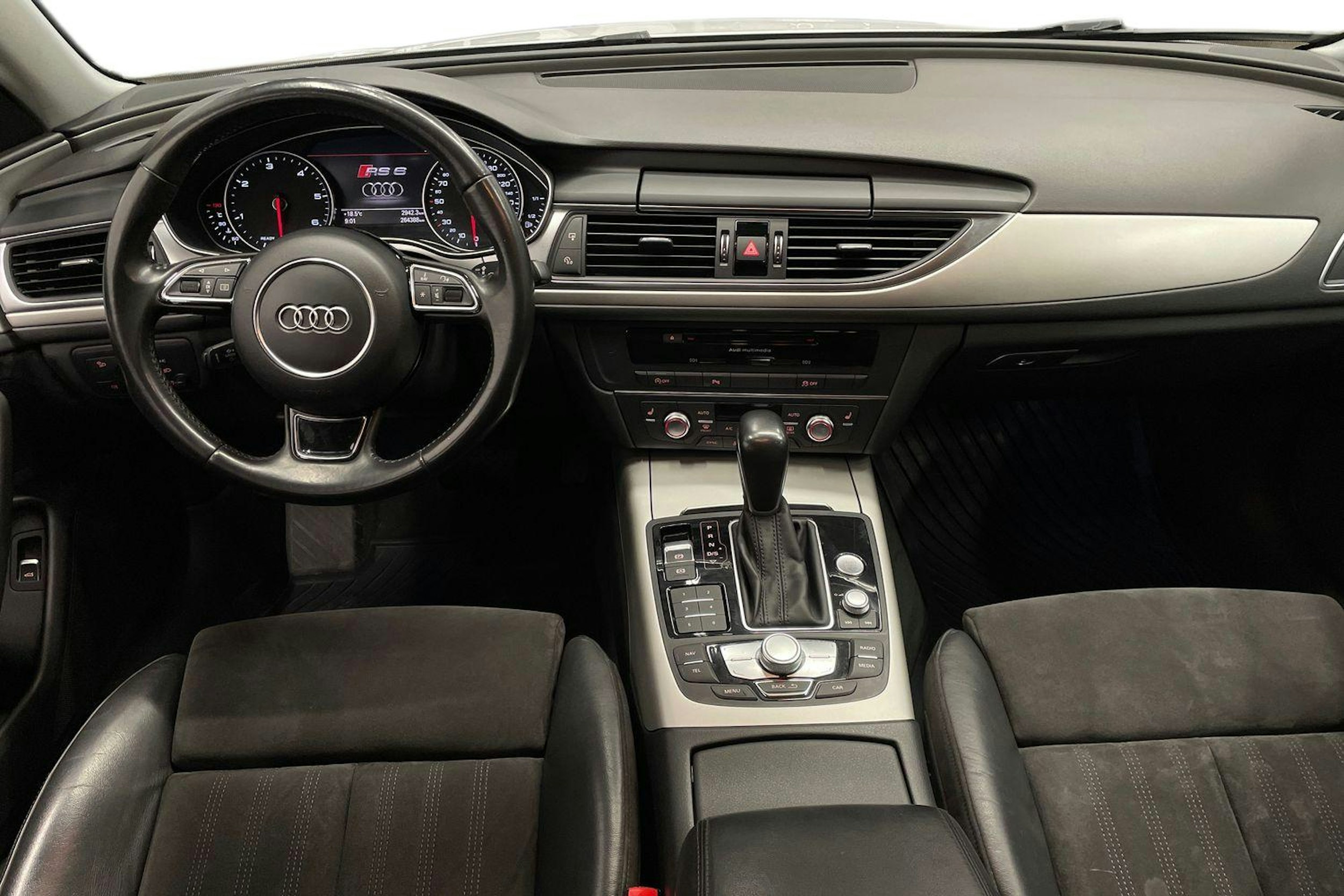 Valkoinen Audi A6 2016 kuva 9.
