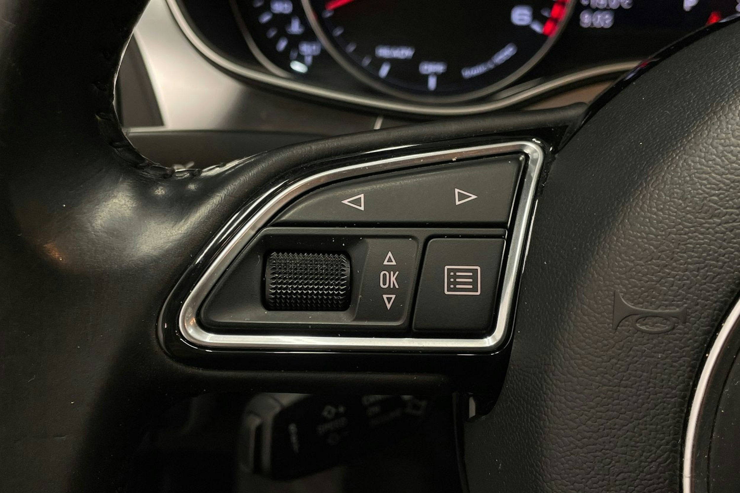 Valkoinen Audi A6 2016 kuva 17.