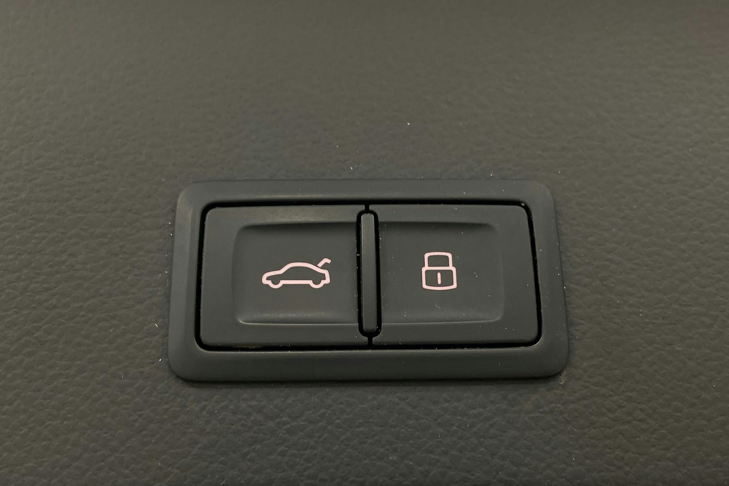 Valkoinen Audi A6 2016 kuva 26.