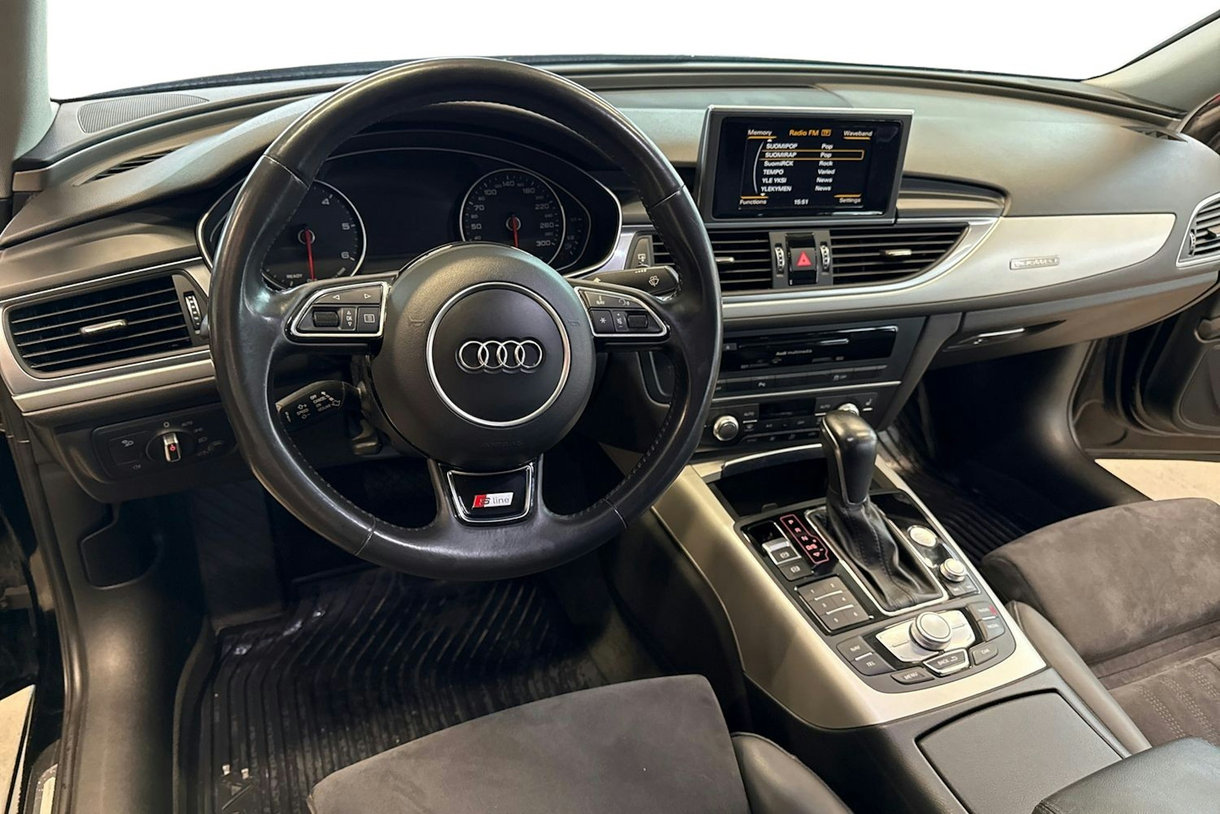 musta Audi A6 2016 kuva 6.
