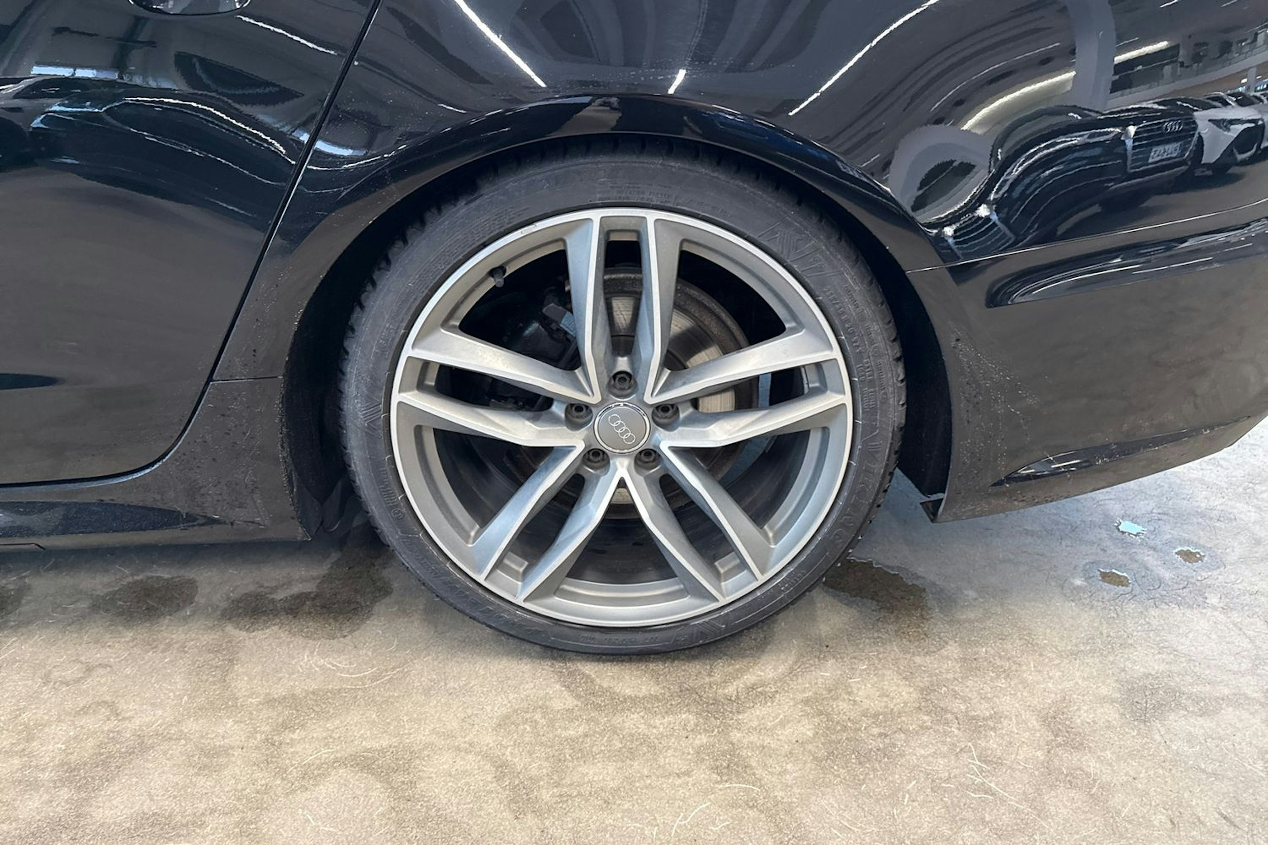 musta Audi A6 2016 kuva 10.