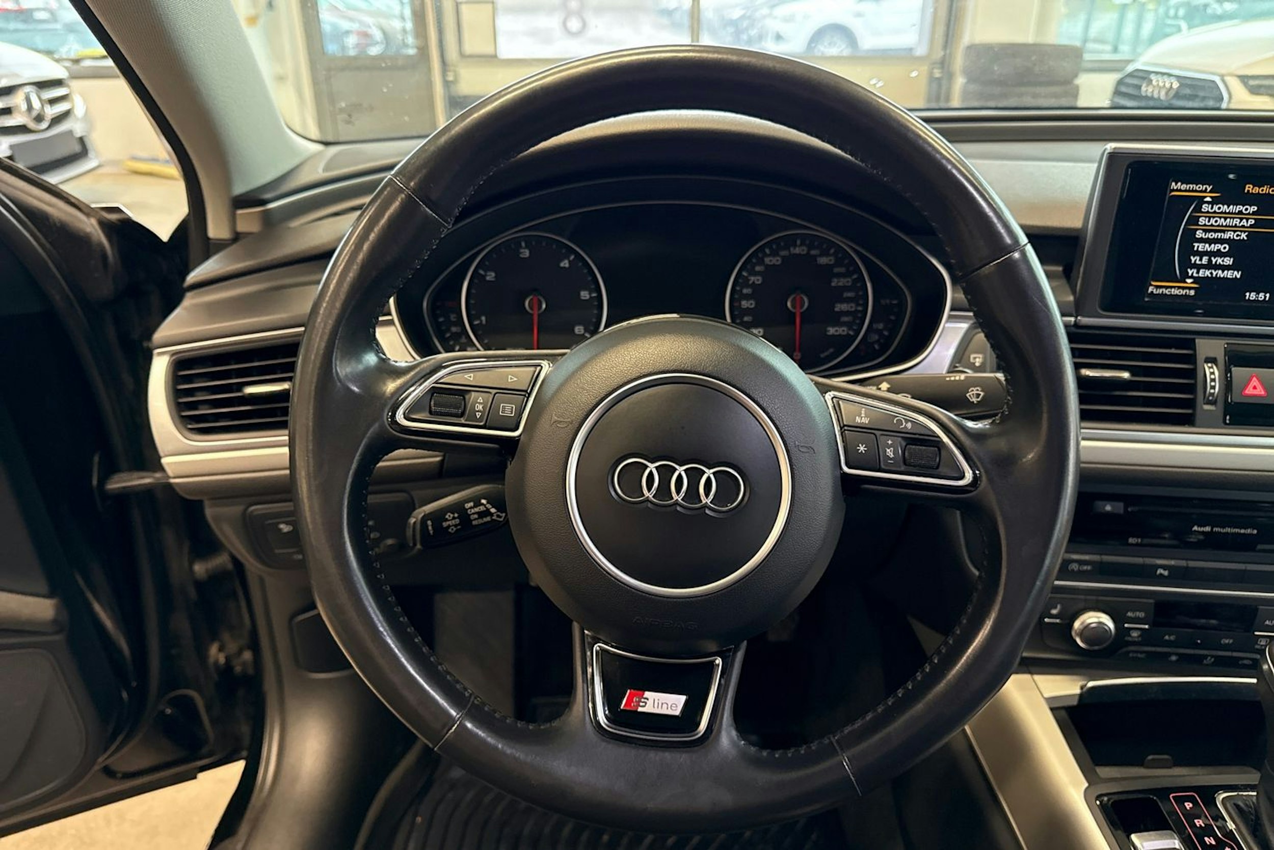 musta Audi A6 2016 kuva 11.