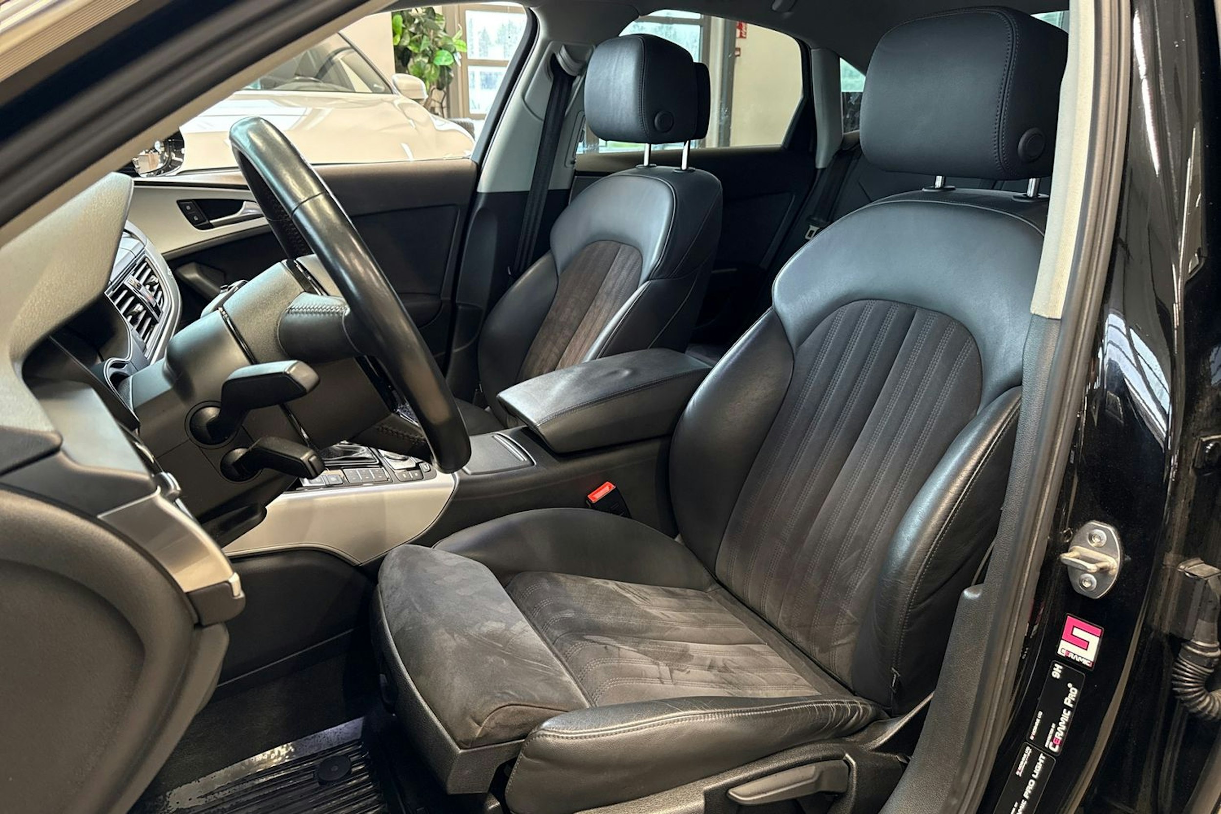 musta Audi A6 2016 kuva 18.
