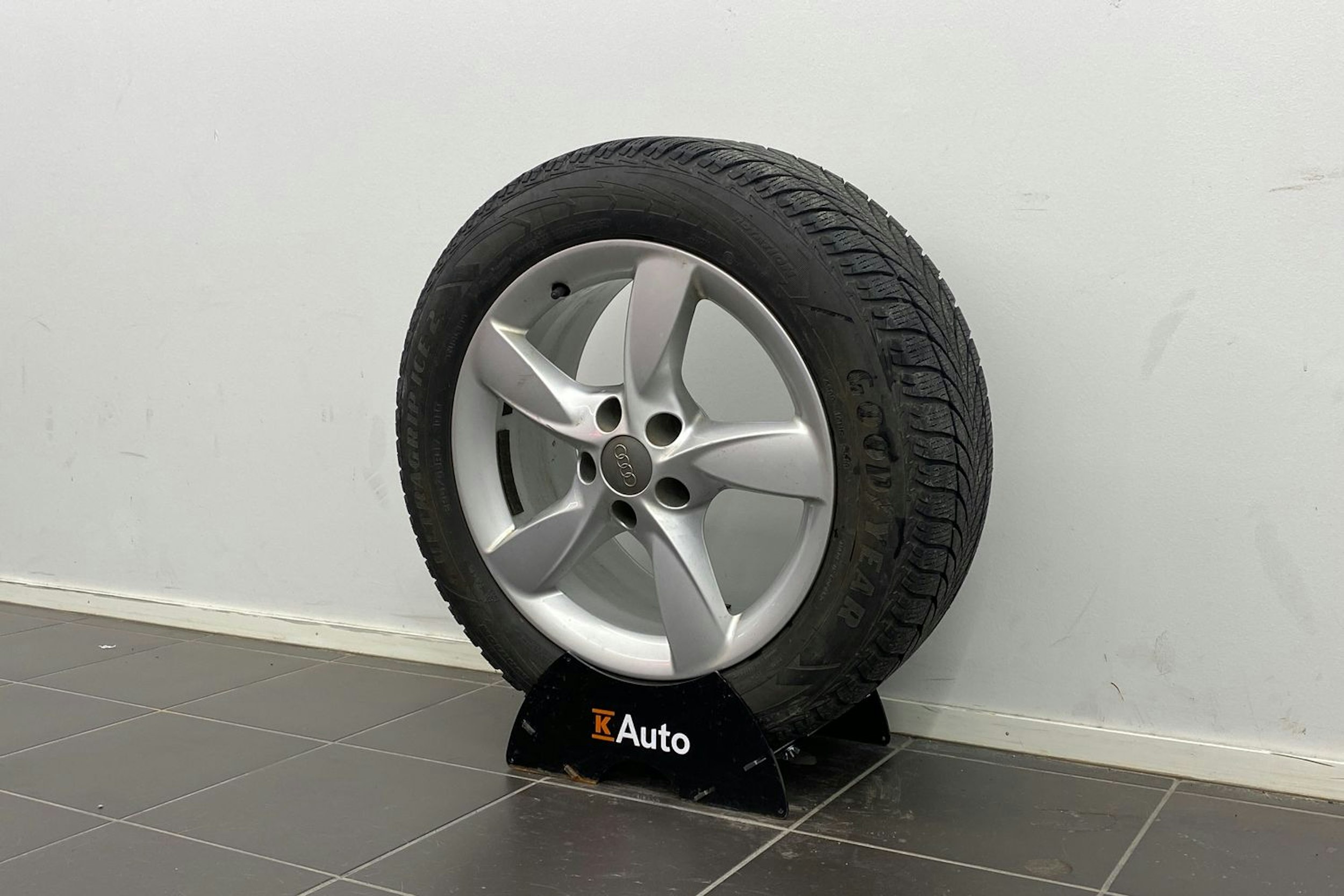 ruskea (beige) Audi A6 2017 kuva 13.