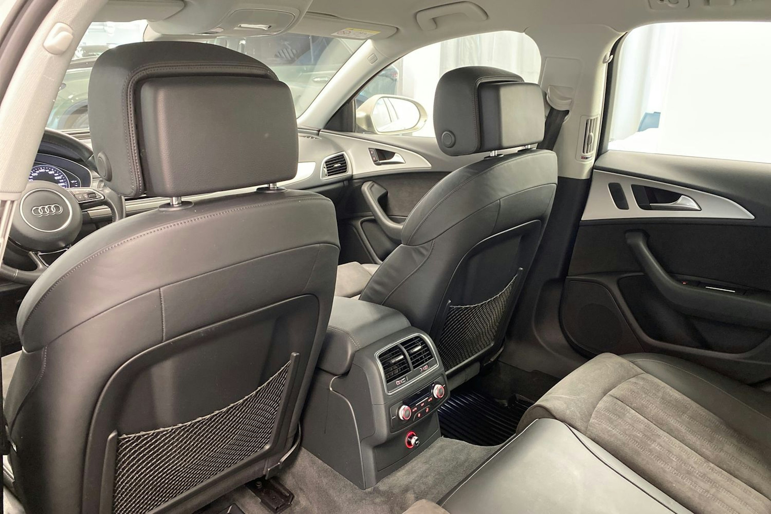 ruskea (beige) Audi A6 2017 kuva 14.