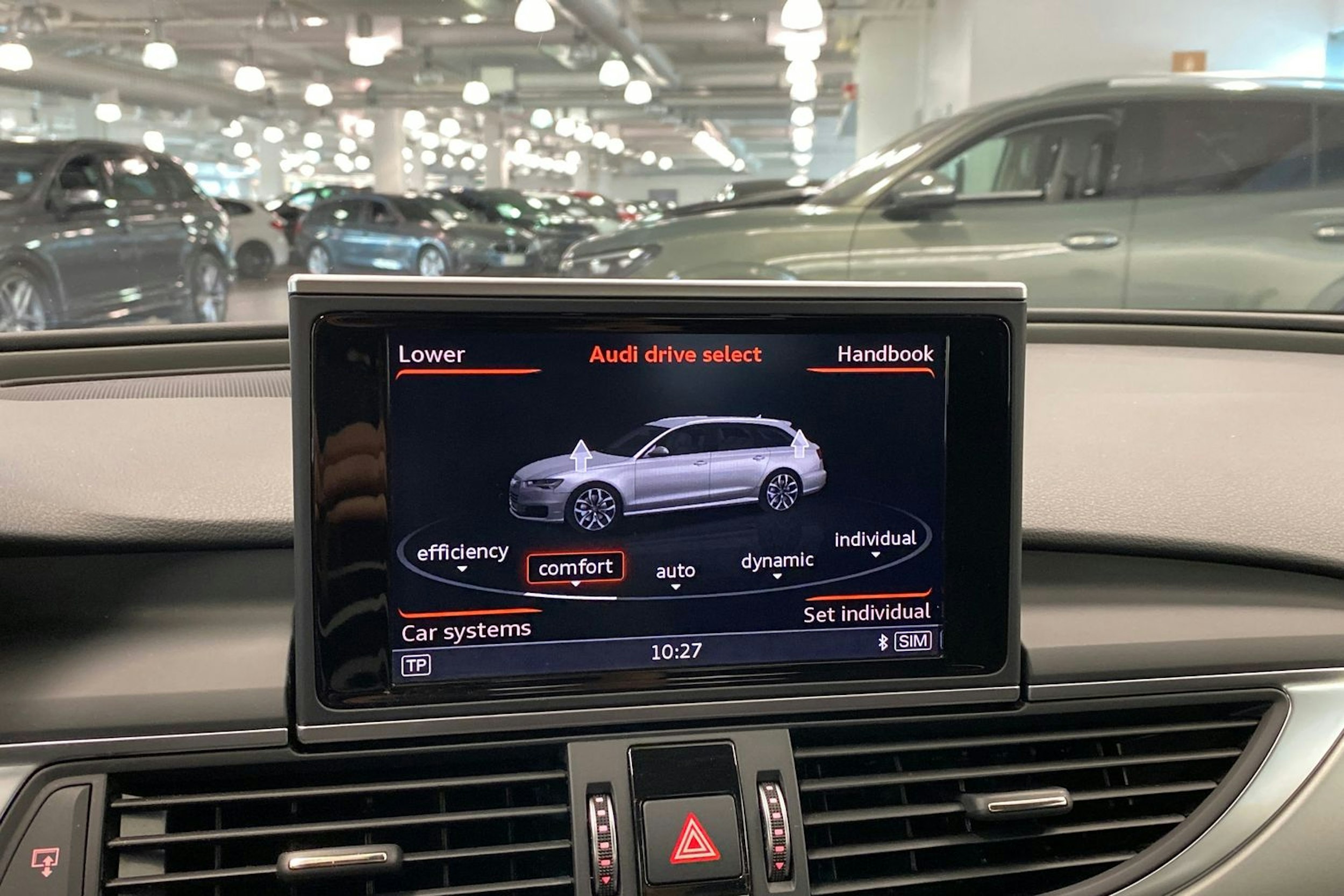 ruskea (beige) Audi A6 2017 kuva 25.